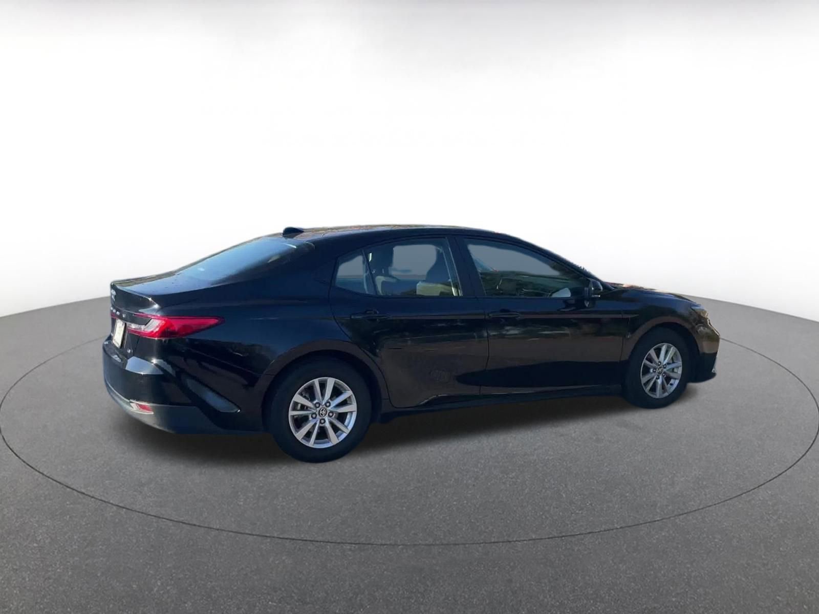 Thumbnail: 2025 Toyota Camry - 14