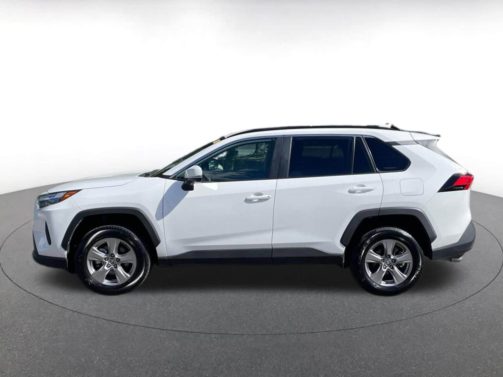 Thumbnail: 2025 Toyota RAV4 - 8