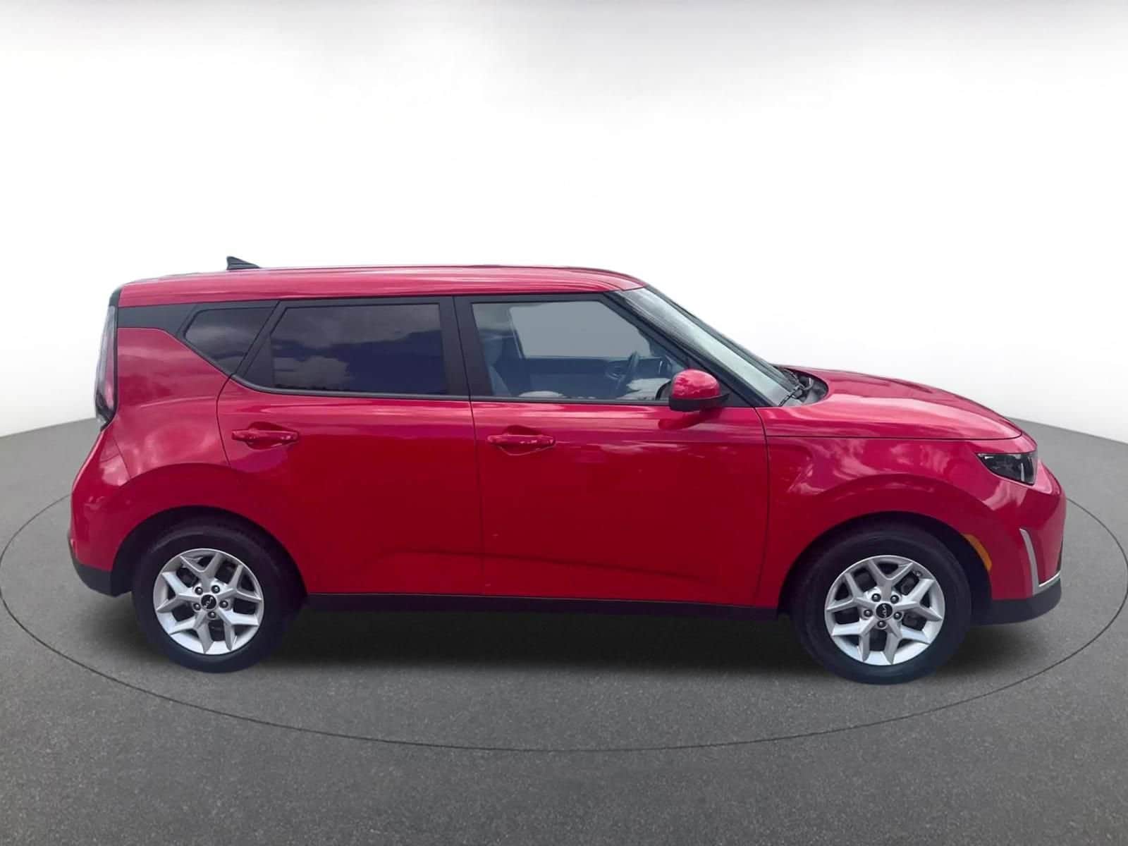 Thumbnail: 2025 Kia Soul - 16