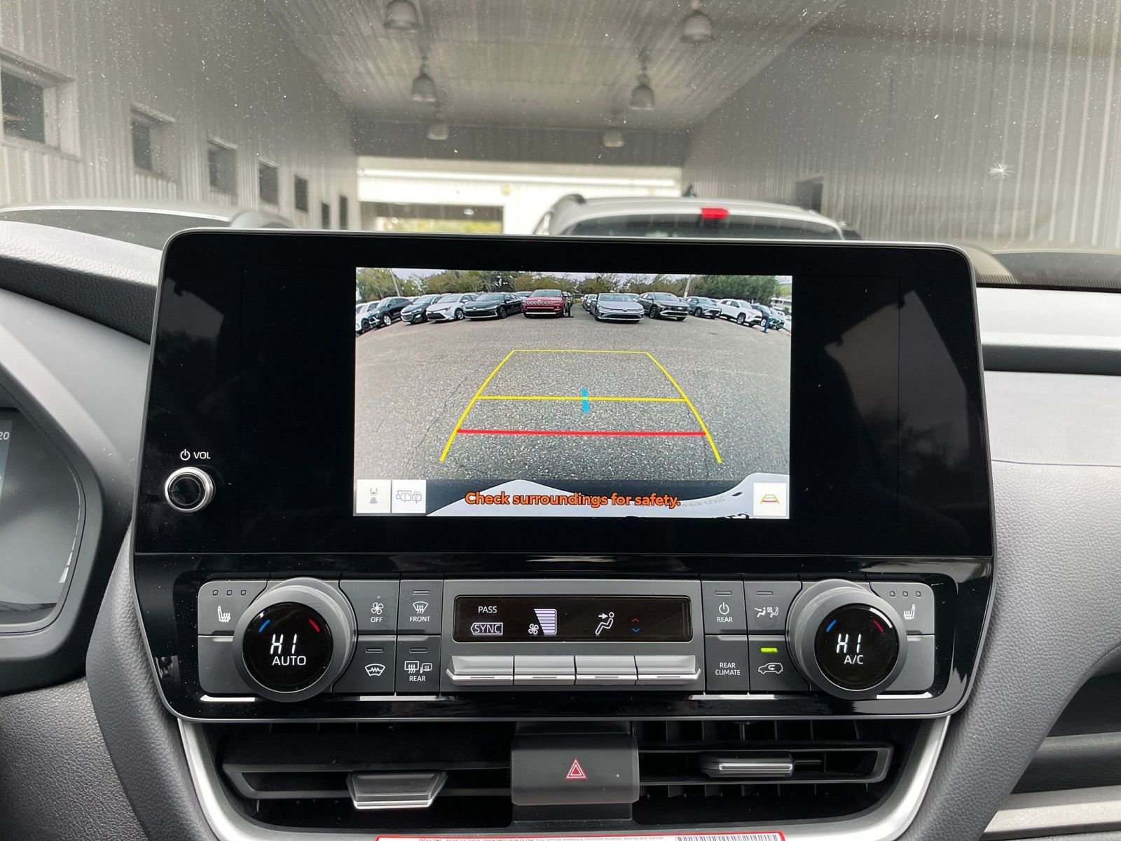 Thumbnail: 2025 Toyota Grand Highlander - 17