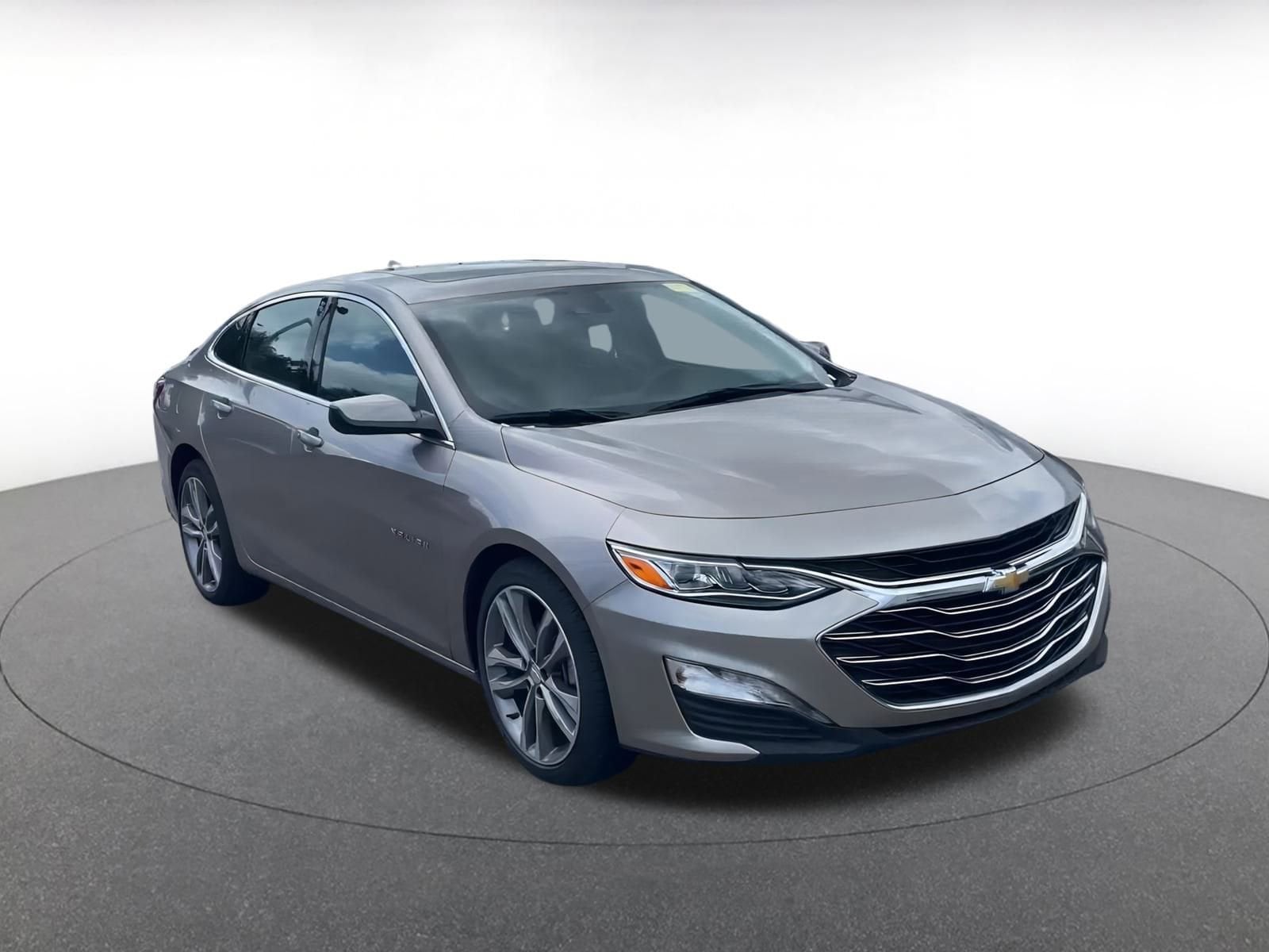 Thumbnail: 2024 Chevrolet Malibu - 2