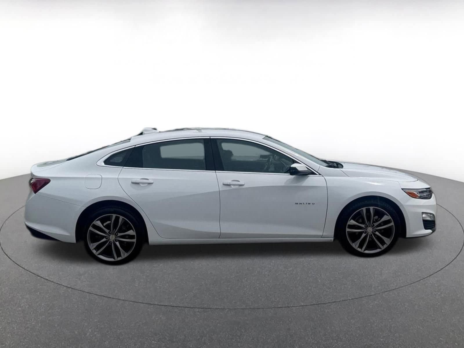 2024 Chevrolet Malibu LT 12