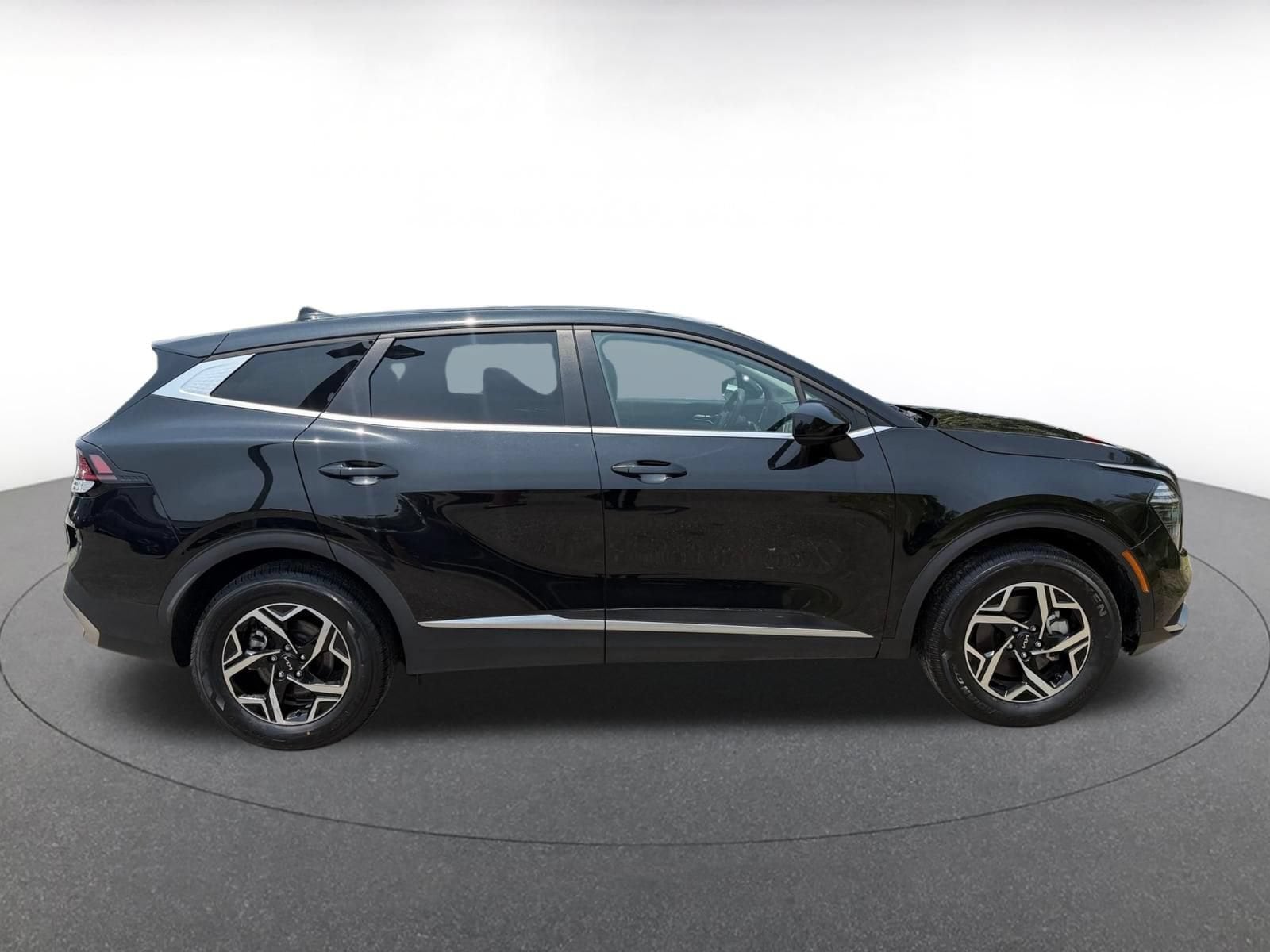 Thumbnail: 2025 Kia Sportage - 14