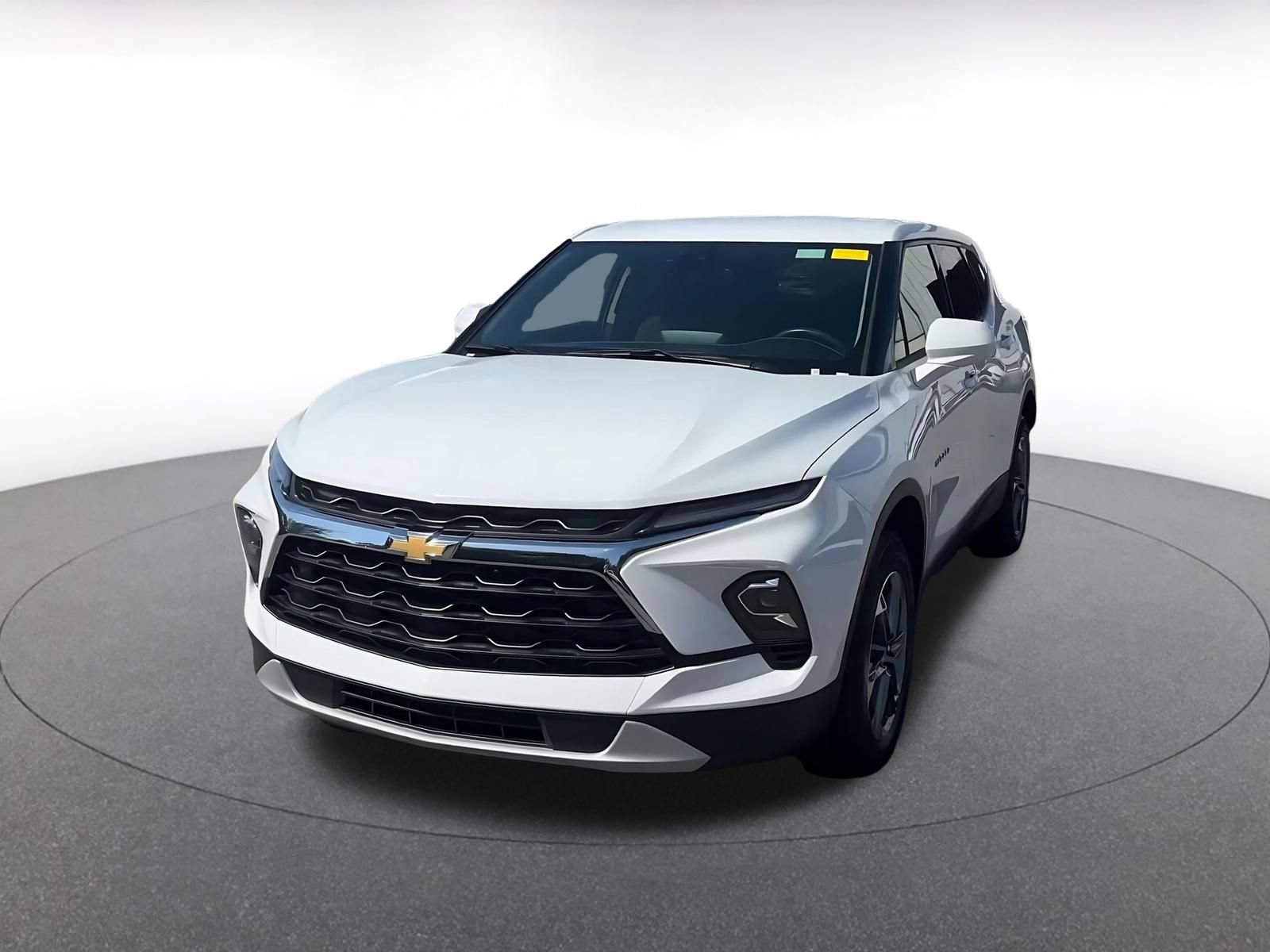 Thumbnail: 2026 Chevrolet Blazer - 4