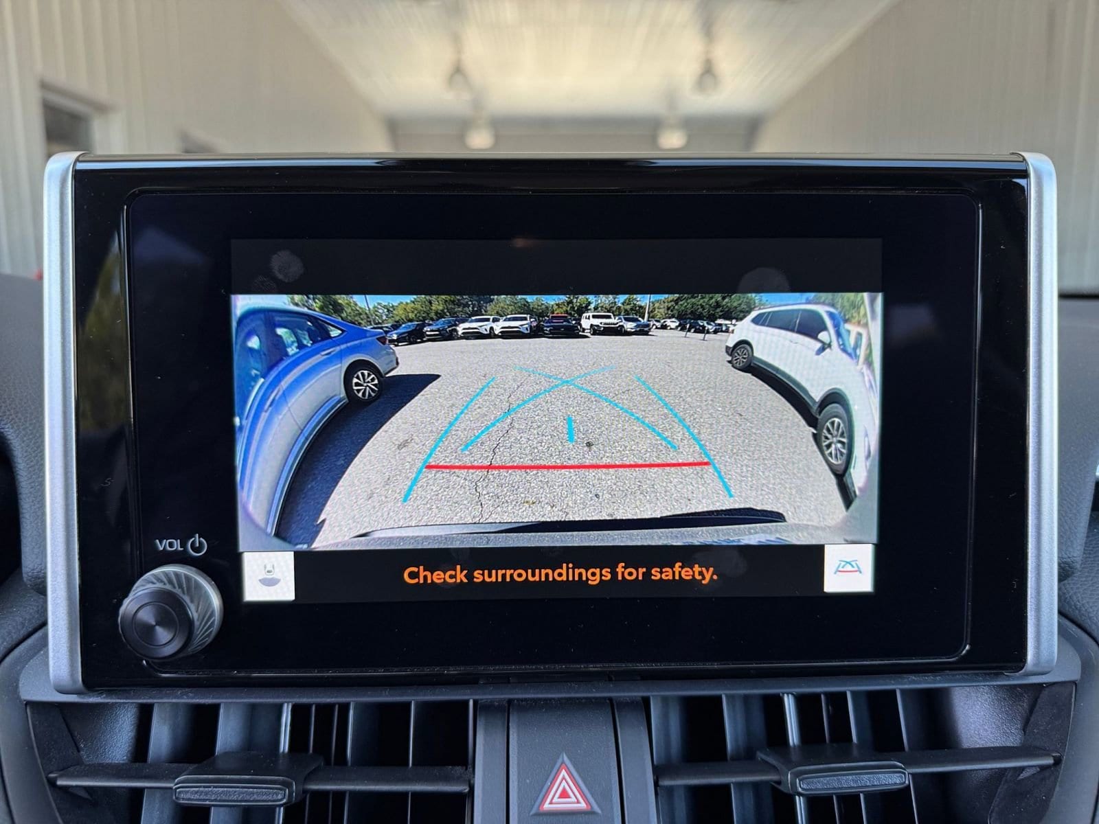 Thumbnail: 2025 Toyota RAV4 - 29