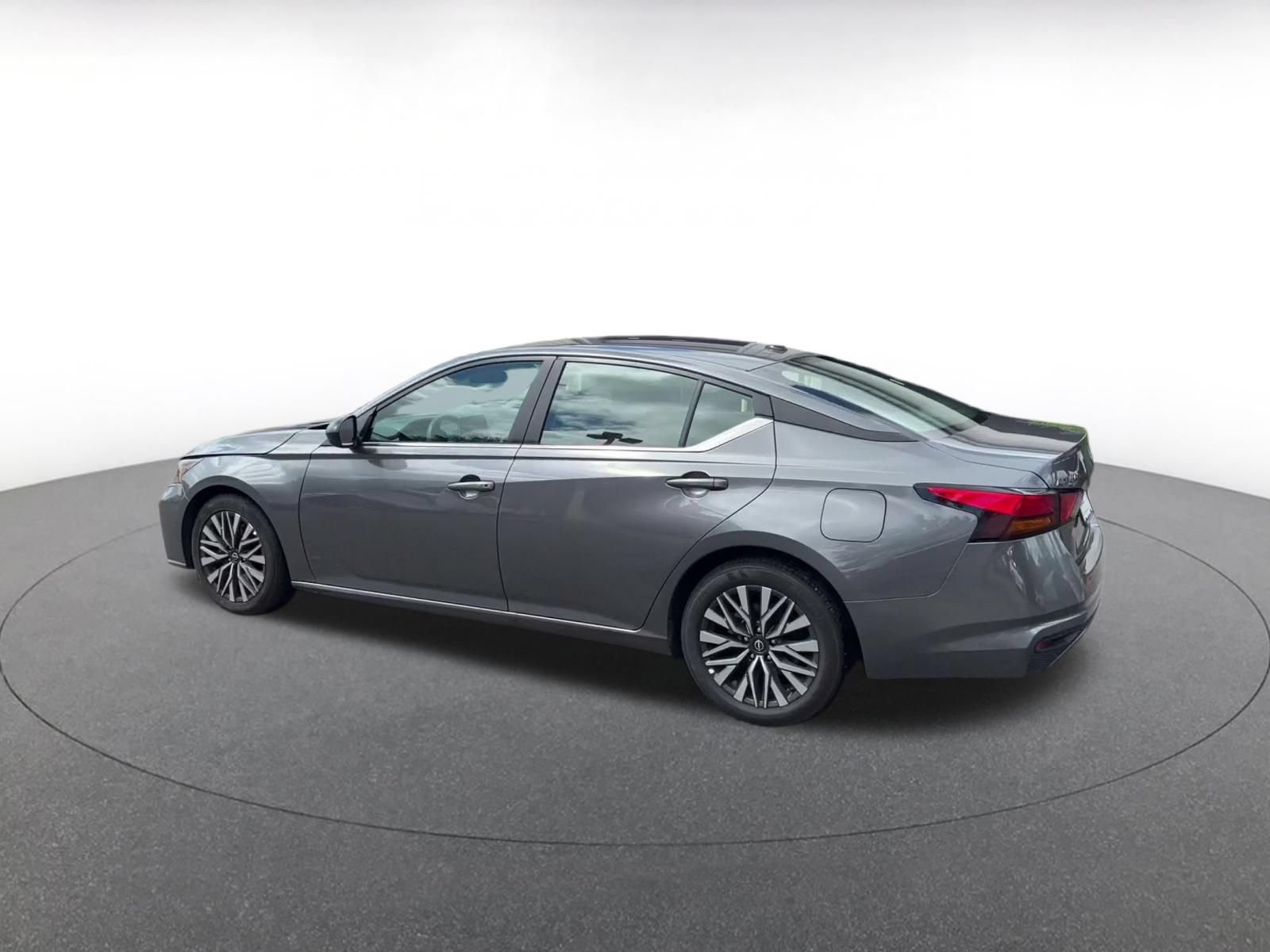 Thumbnail: 2026 Nissan Altima - 8