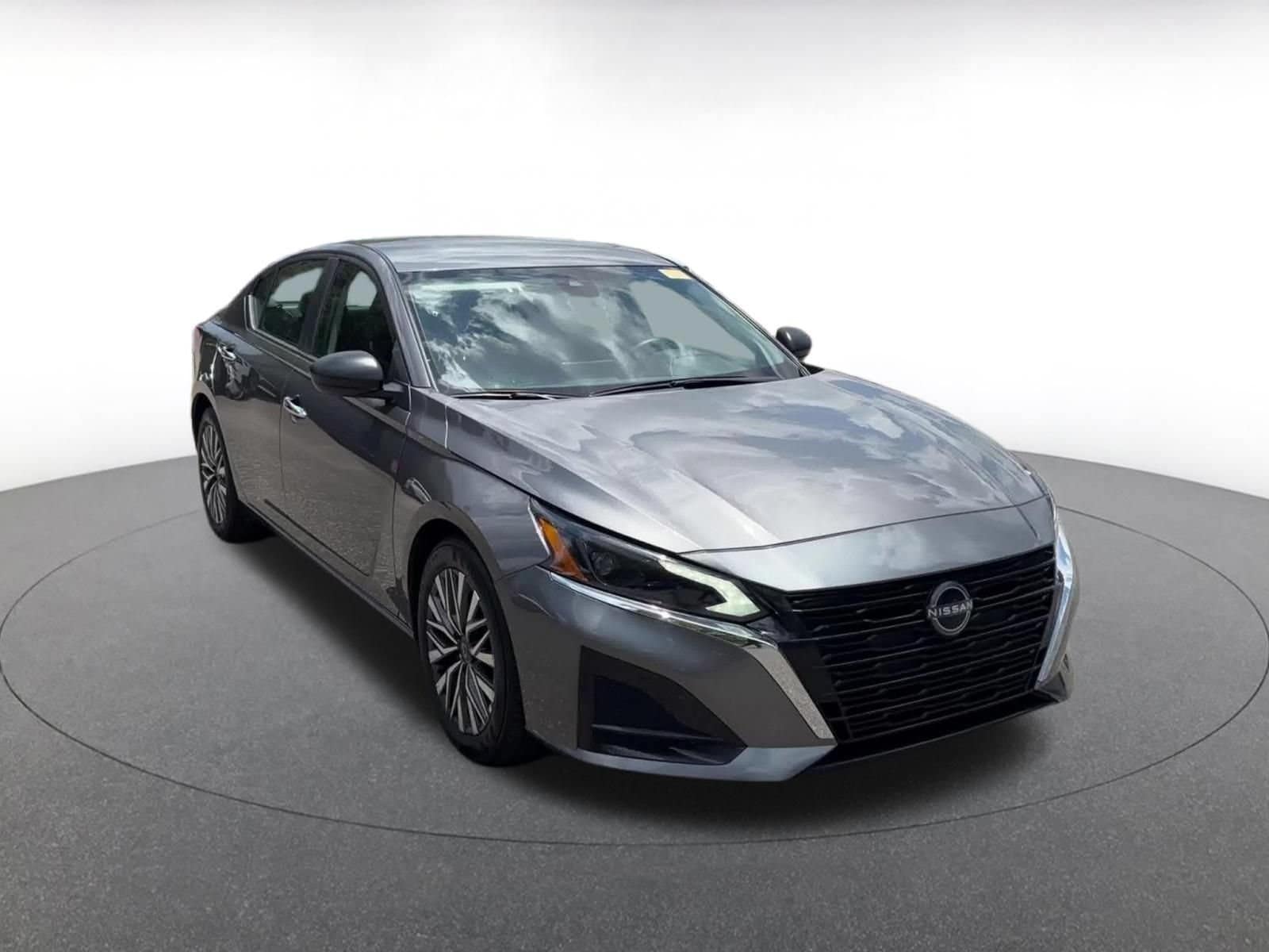 Thumbnail: 2025 Nissan Altima - 2