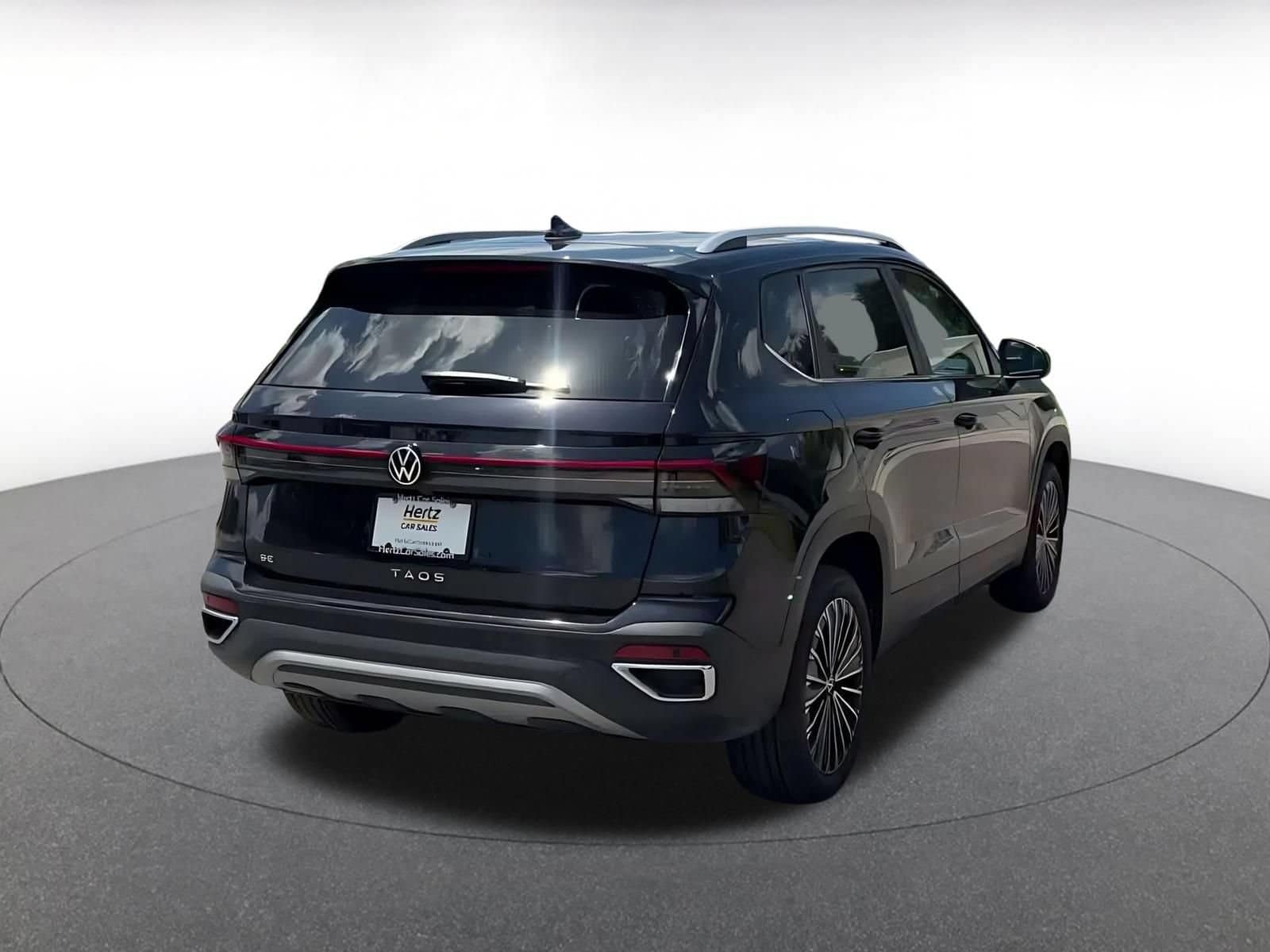 Thumbnail: 2026 Volkswagen Taos - 12