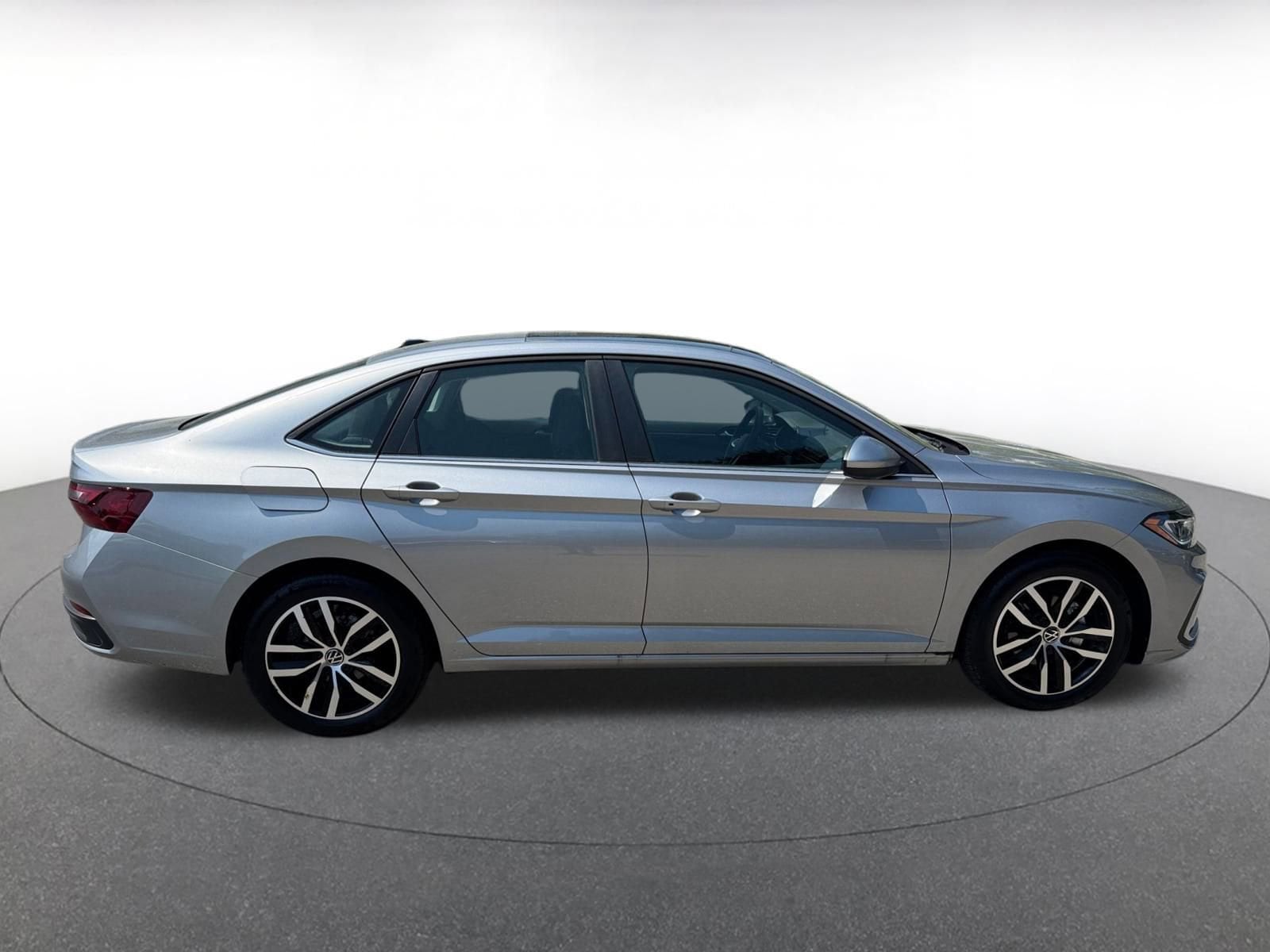 Thumbnail: 2025 Volkswagen Jetta - 15