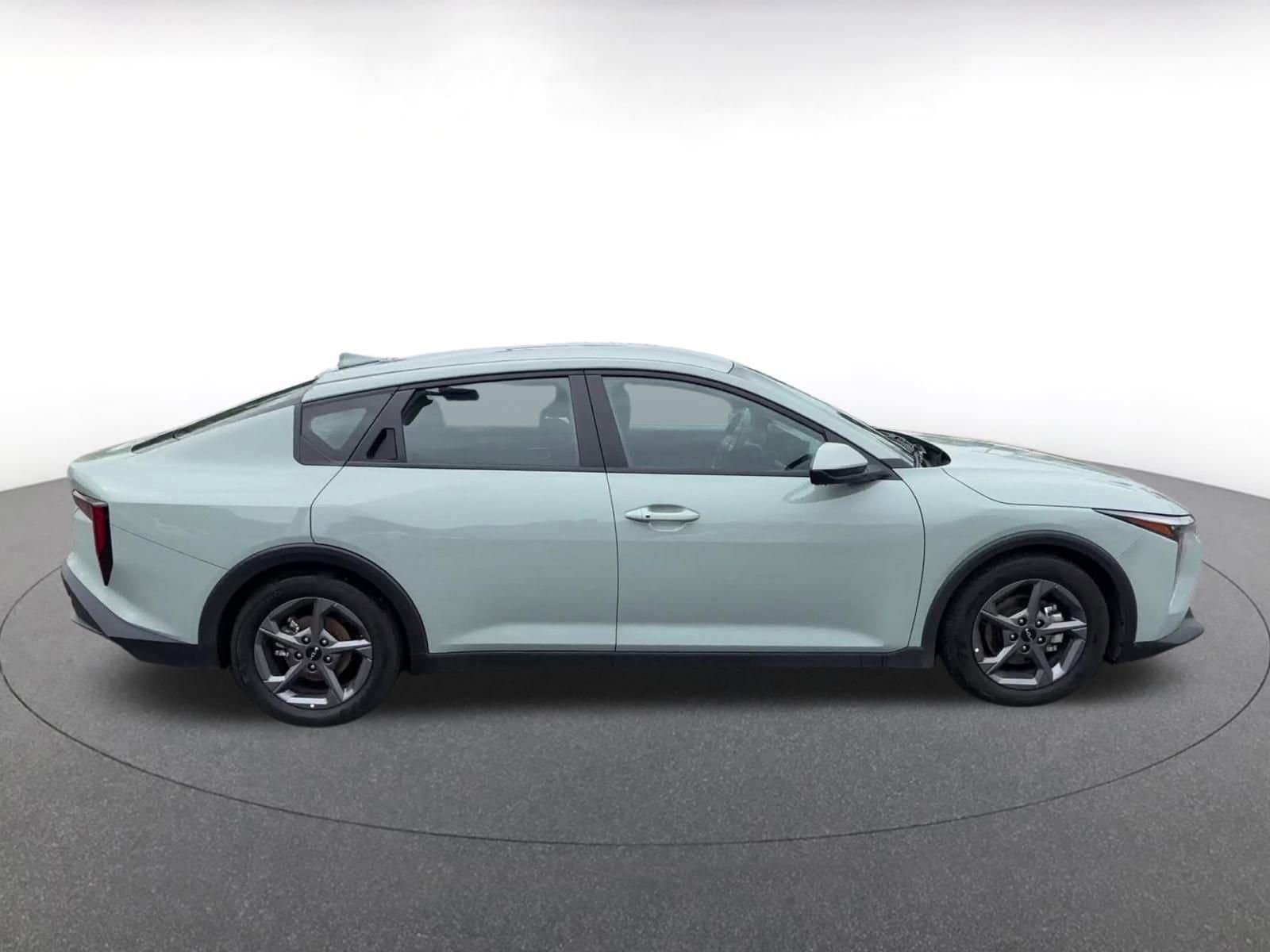 Thumbnail: 2025 Kia K4 - 16