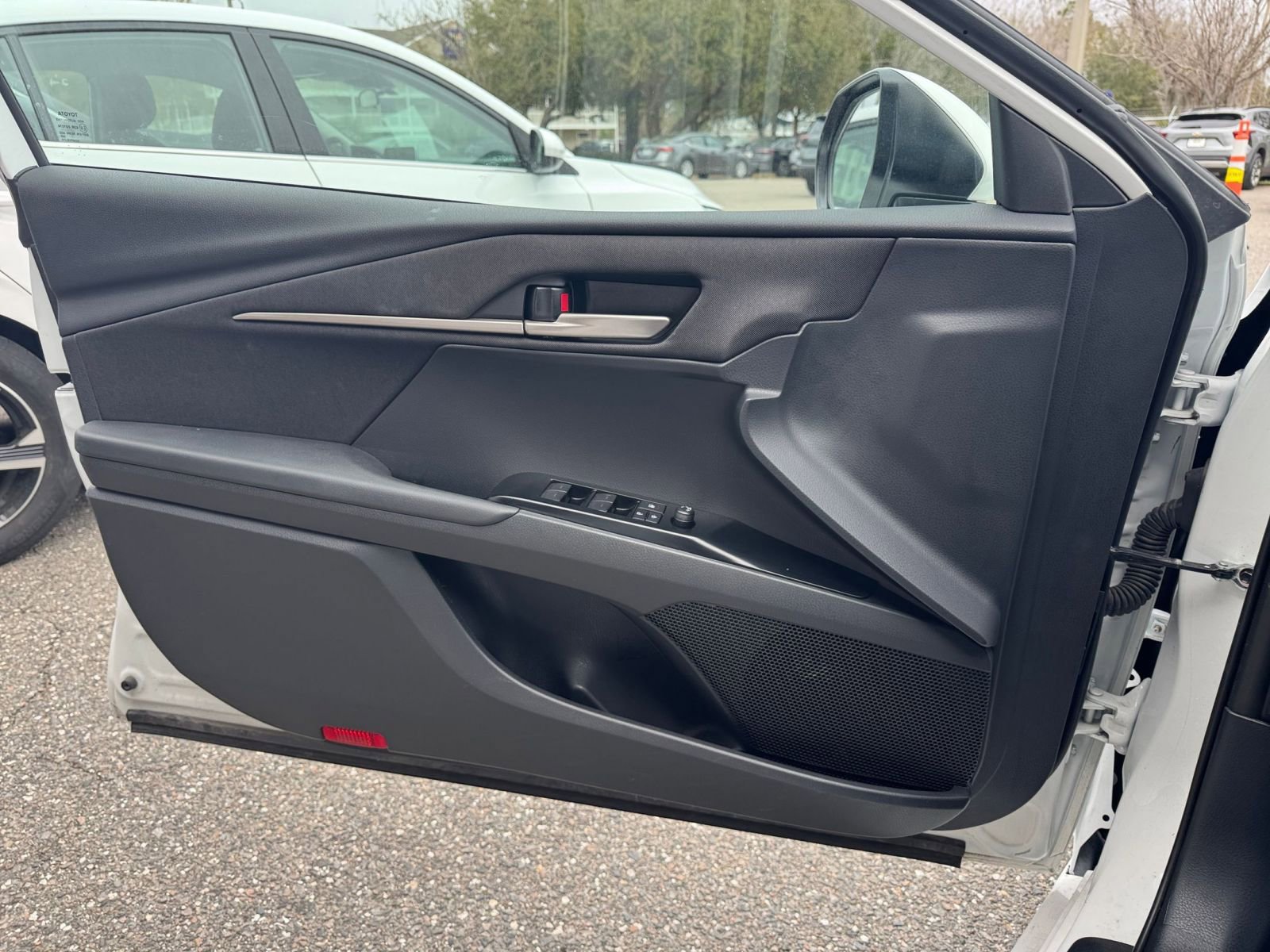 Thumbnail: 2025 Toyota Camry - 18