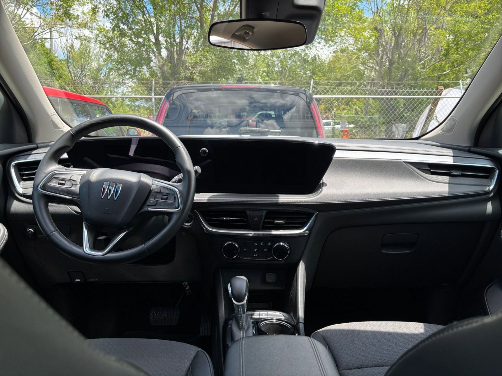 Thumbnail: 2025 Buick Encore GX - 32