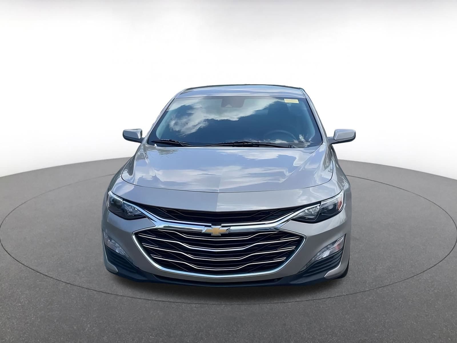 Thumbnail: 2024 Chevrolet Malibu - 8