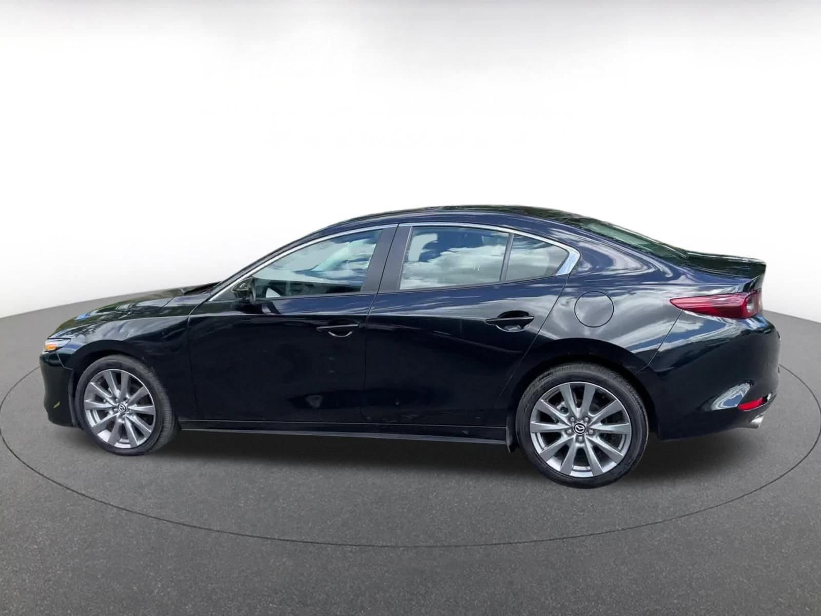 Thumbnail: 2025 Mazda Mazda3 - 9