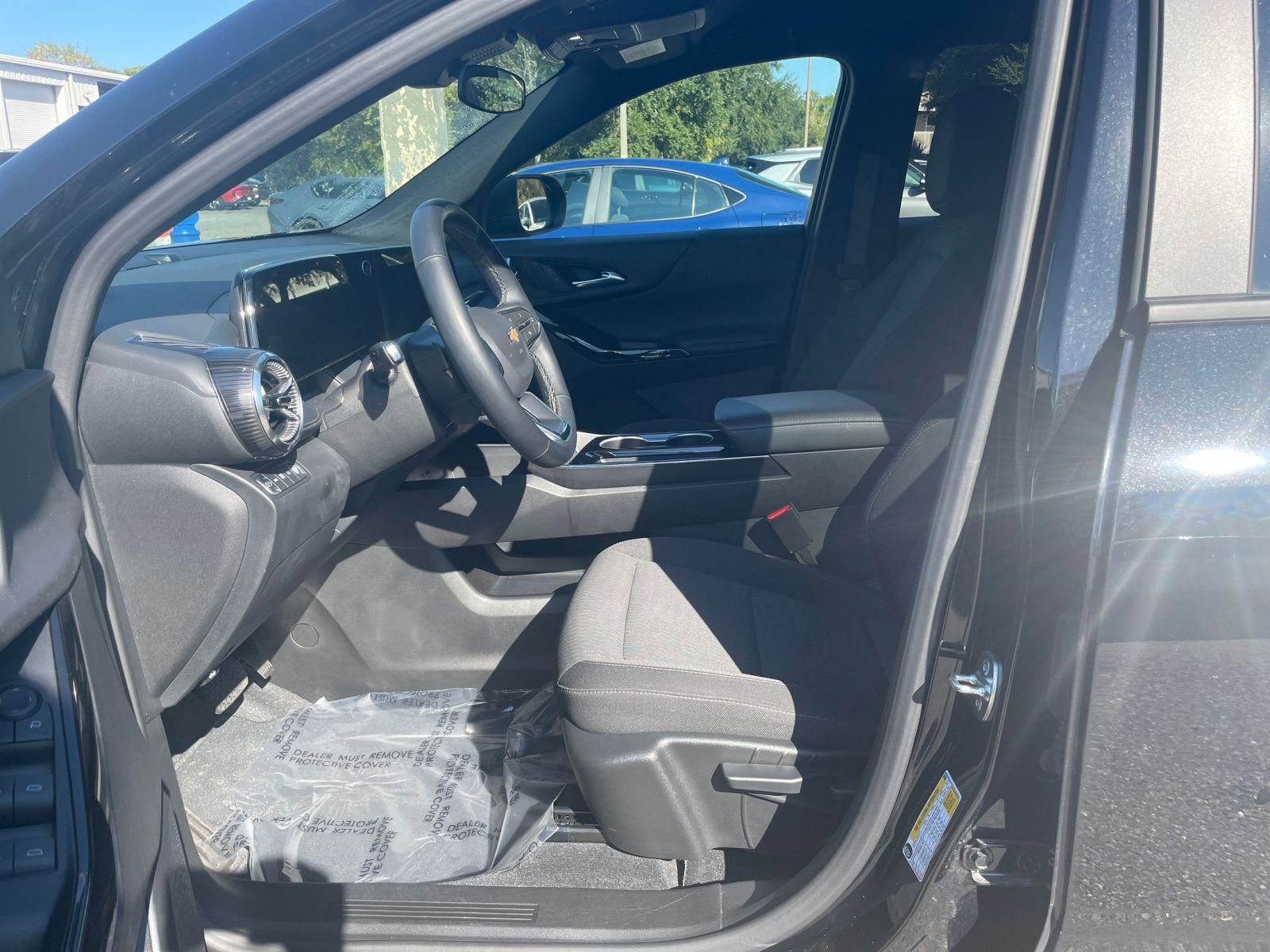 Thumbnail: 2025 Chevrolet Equinox - 24