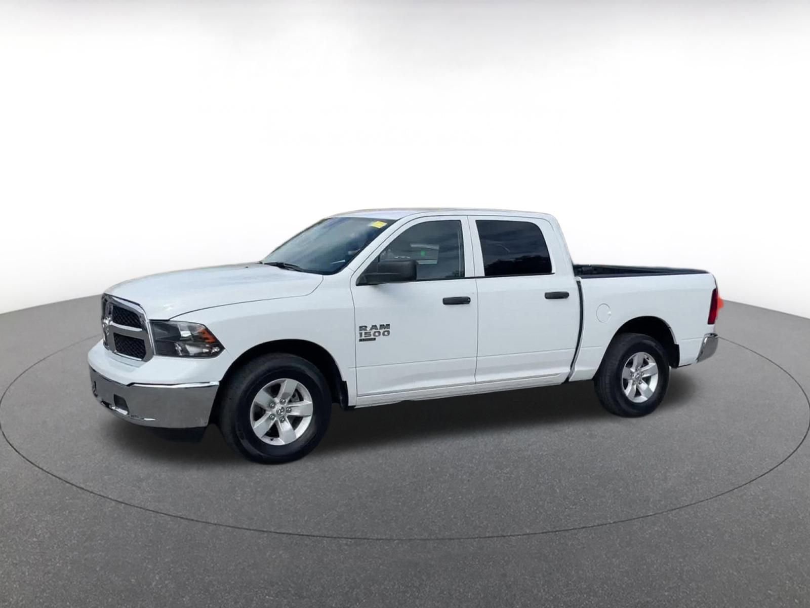 Thumbnail: 2022 RAM 1500 Classic - 7