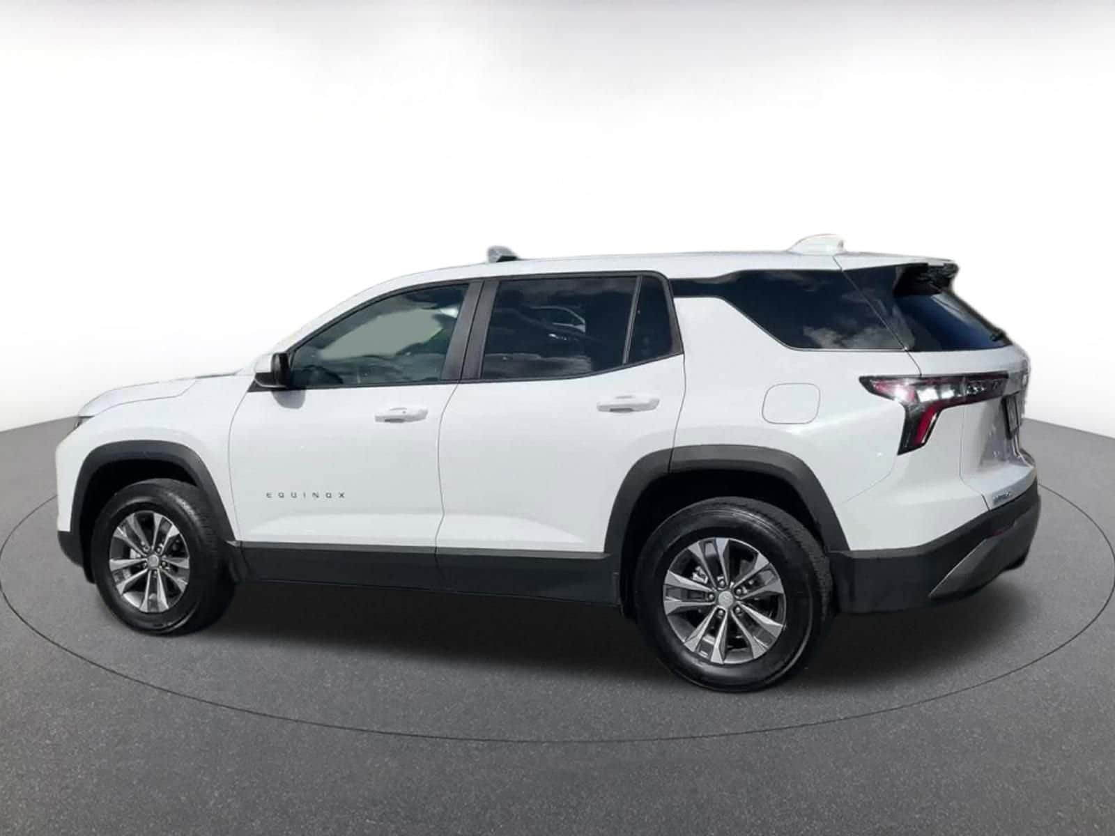 Thumbnail: 2025 Chevrolet Equinox - 9