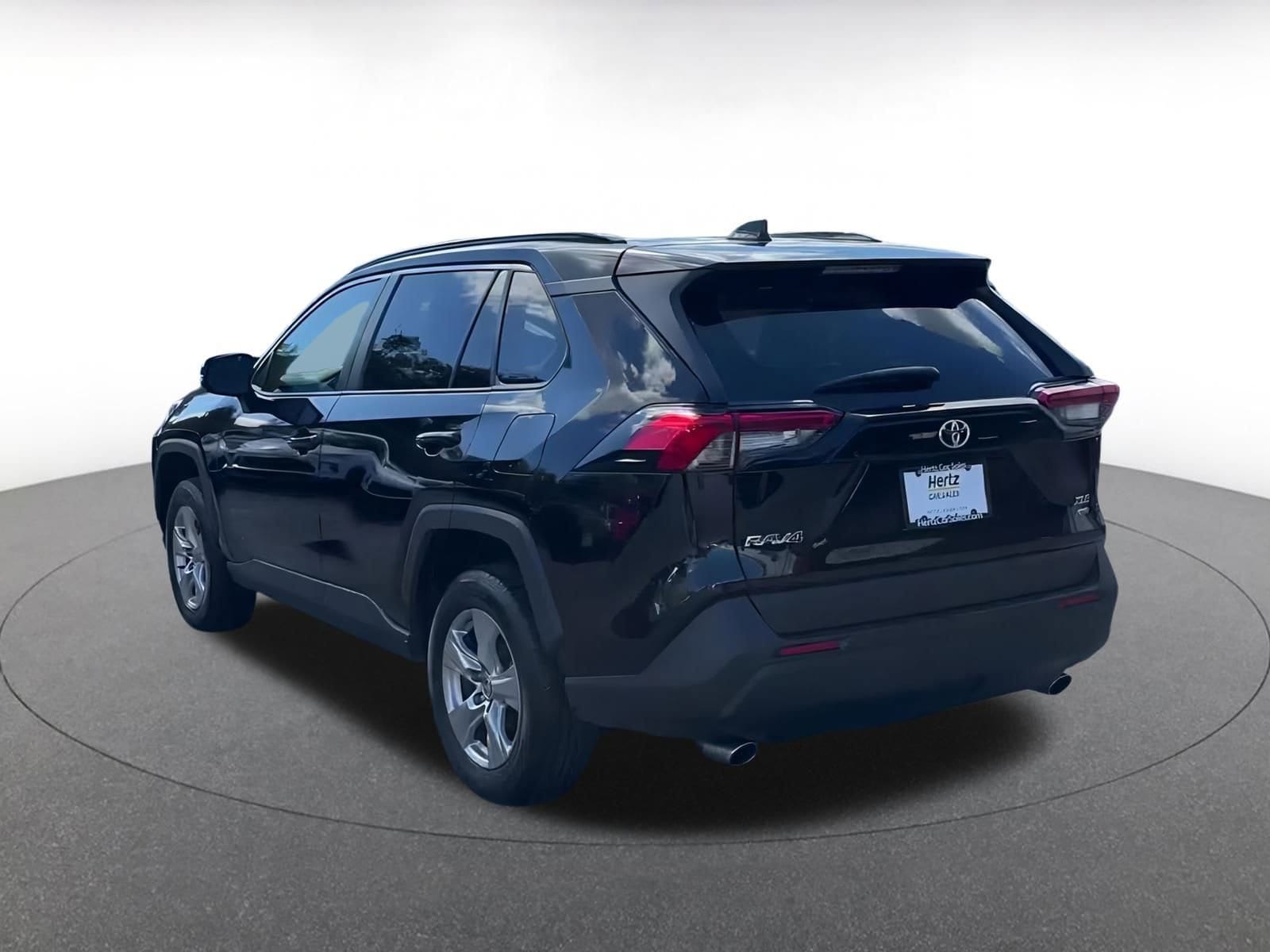 Thumbnail: 2025 Toyota RAV4 - 10