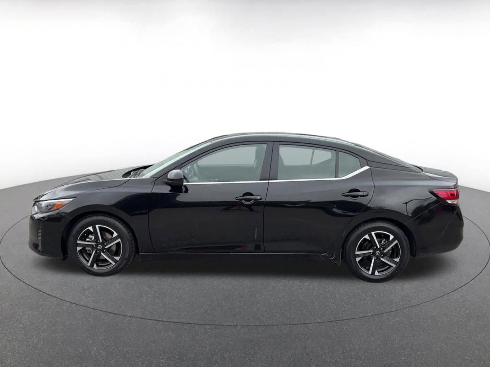 Thumbnail: 2025 Nissan Sentra - 8