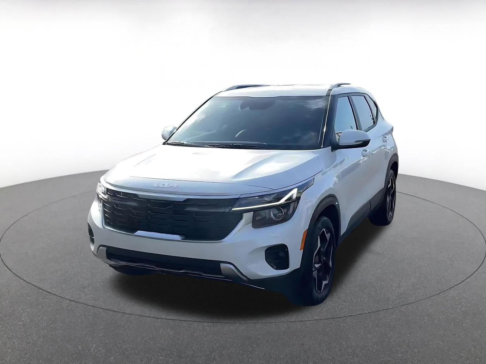 Thumbnail: 2025 Kia Seltos - 4
