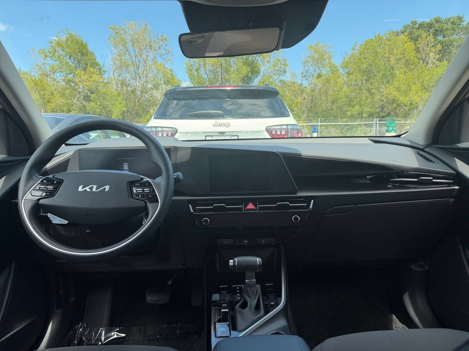 Thumbnail: 2026 Kia Niro - 31