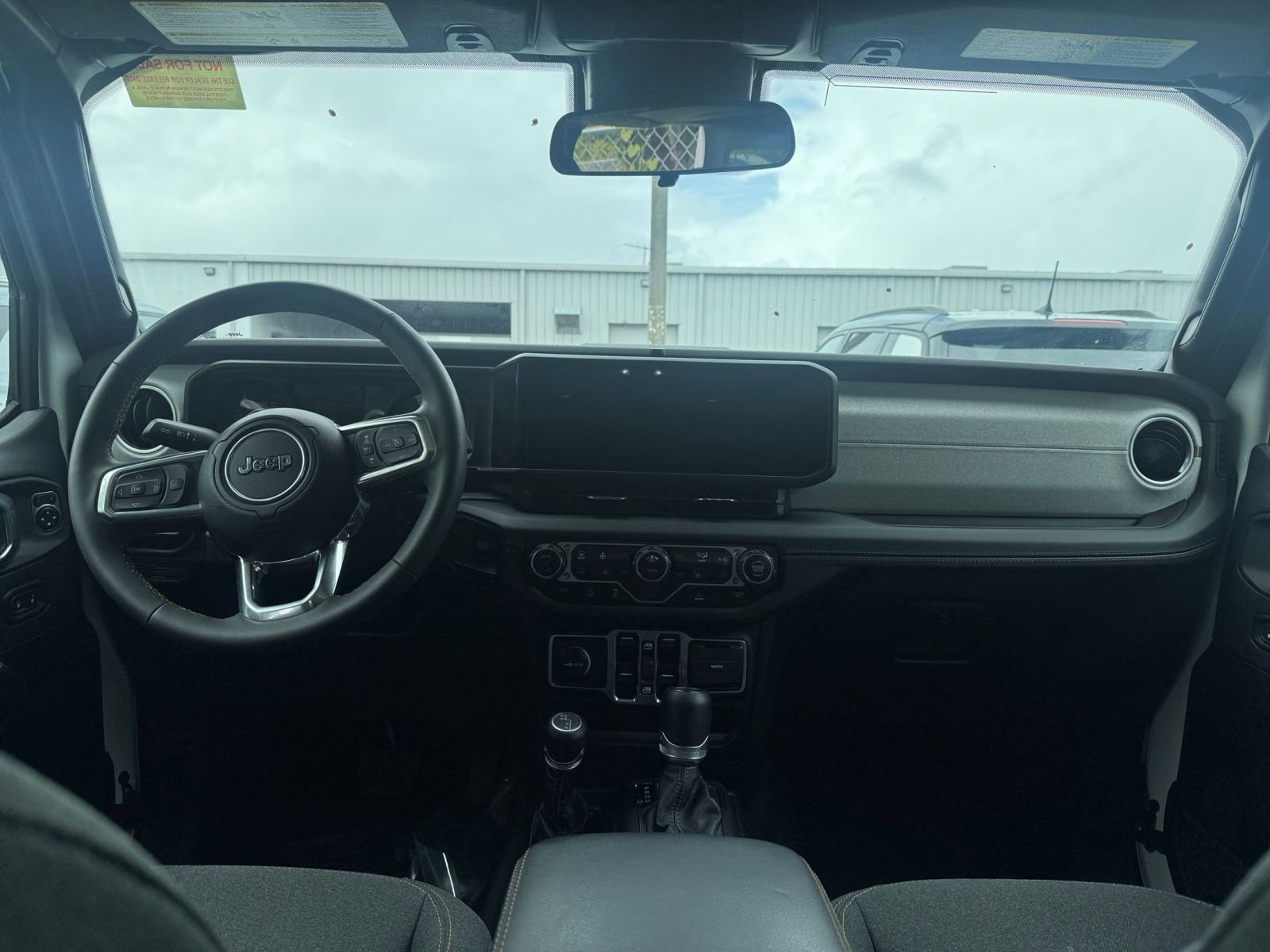 Thumbnail: 2025 Jeep Wrangler - 32