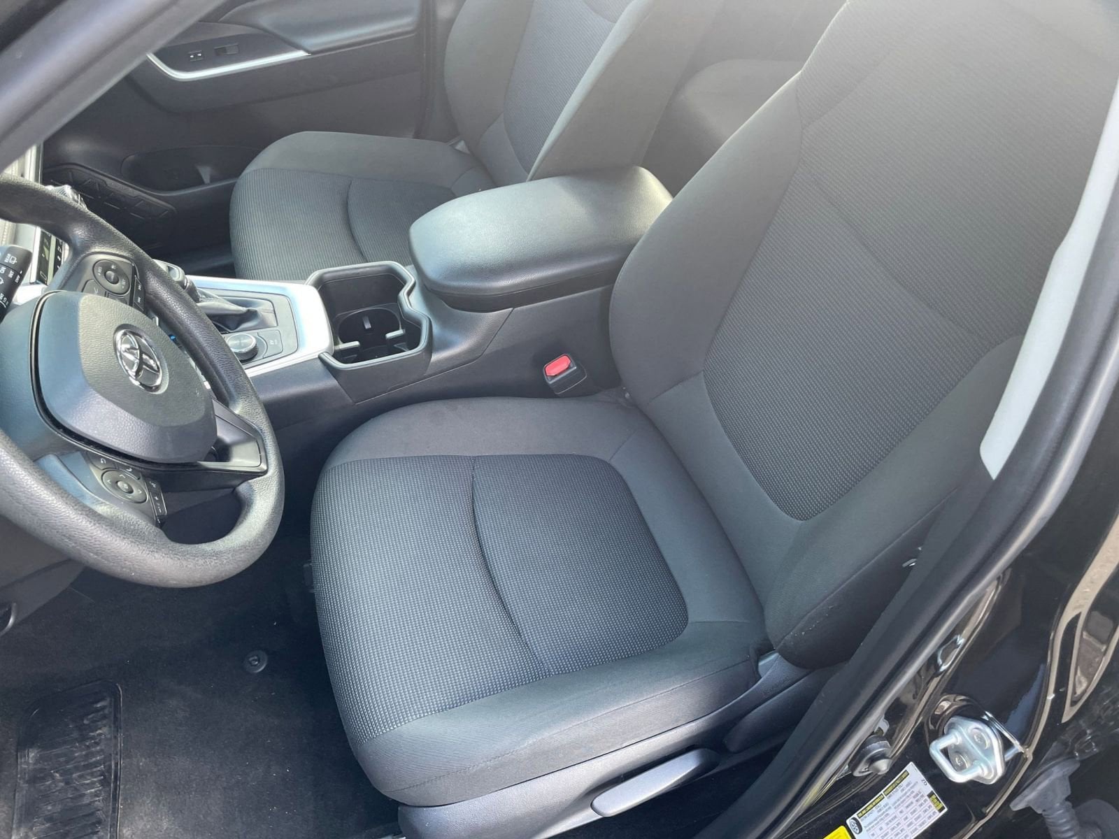 Thumbnail: 2025 Toyota RAV4 - 35