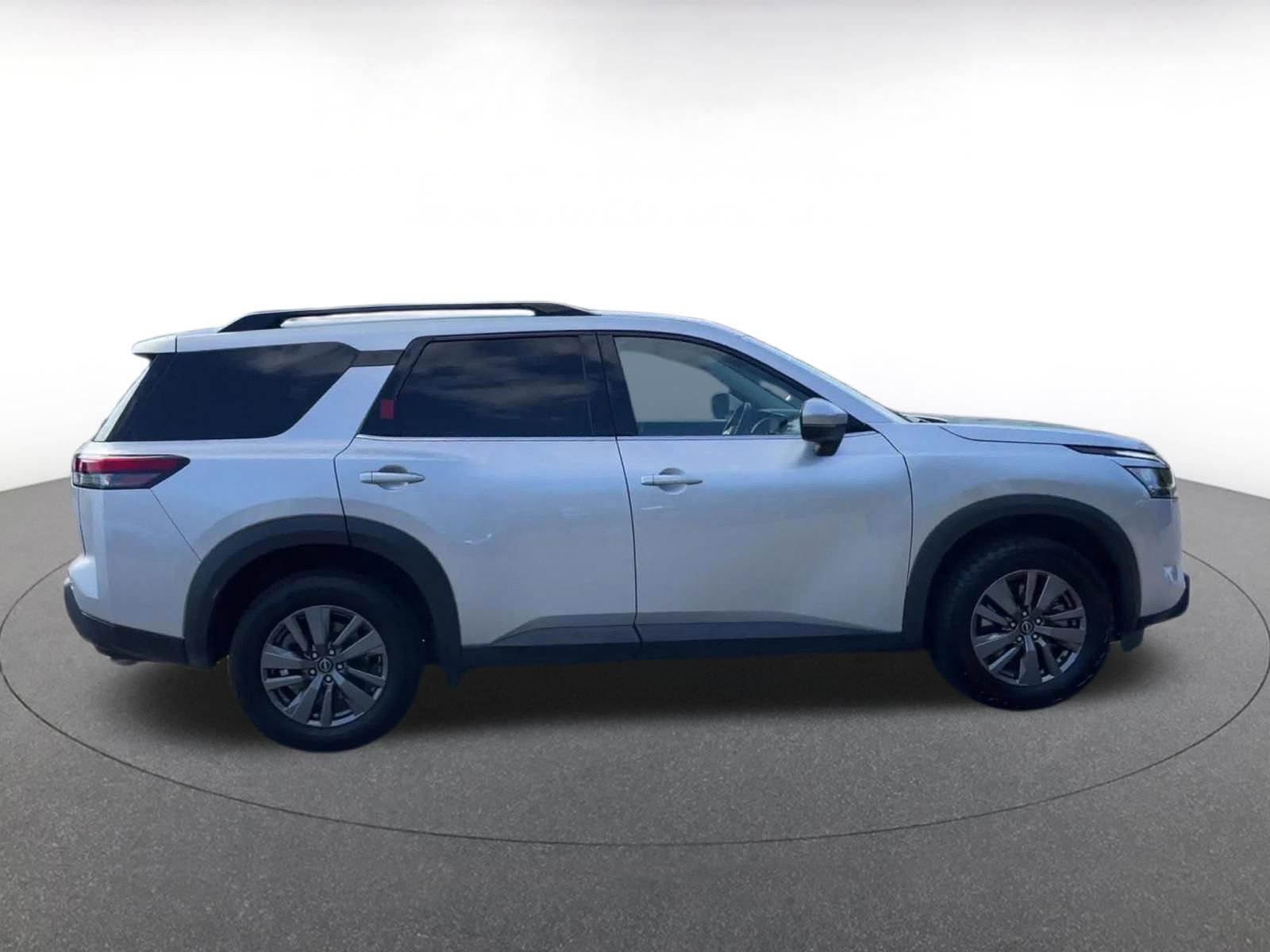 Thumbnail: 2025 Nissan Pathfinder - 16