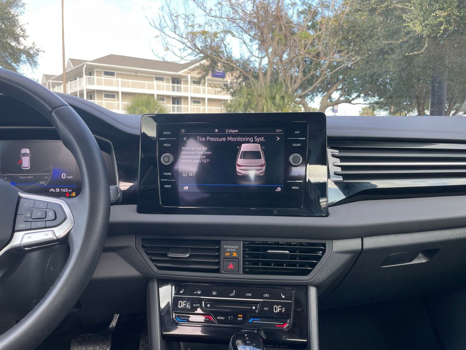 Thumbnail: 2025 Volkswagen Jetta - 21