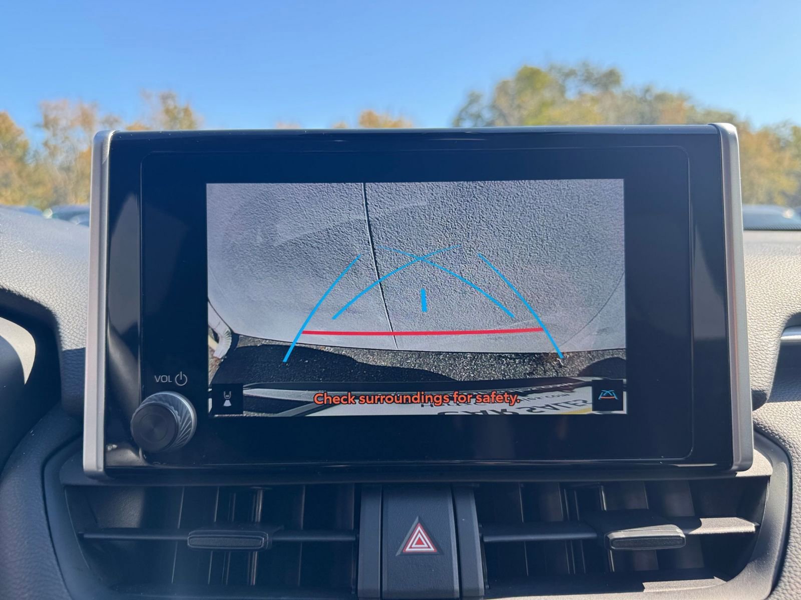 Thumbnail: 2025 Toyota RAV4 - 17