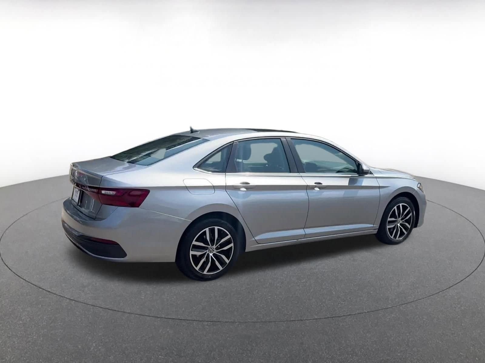 Thumbnail: 2025 Volkswagen Jetta - 12