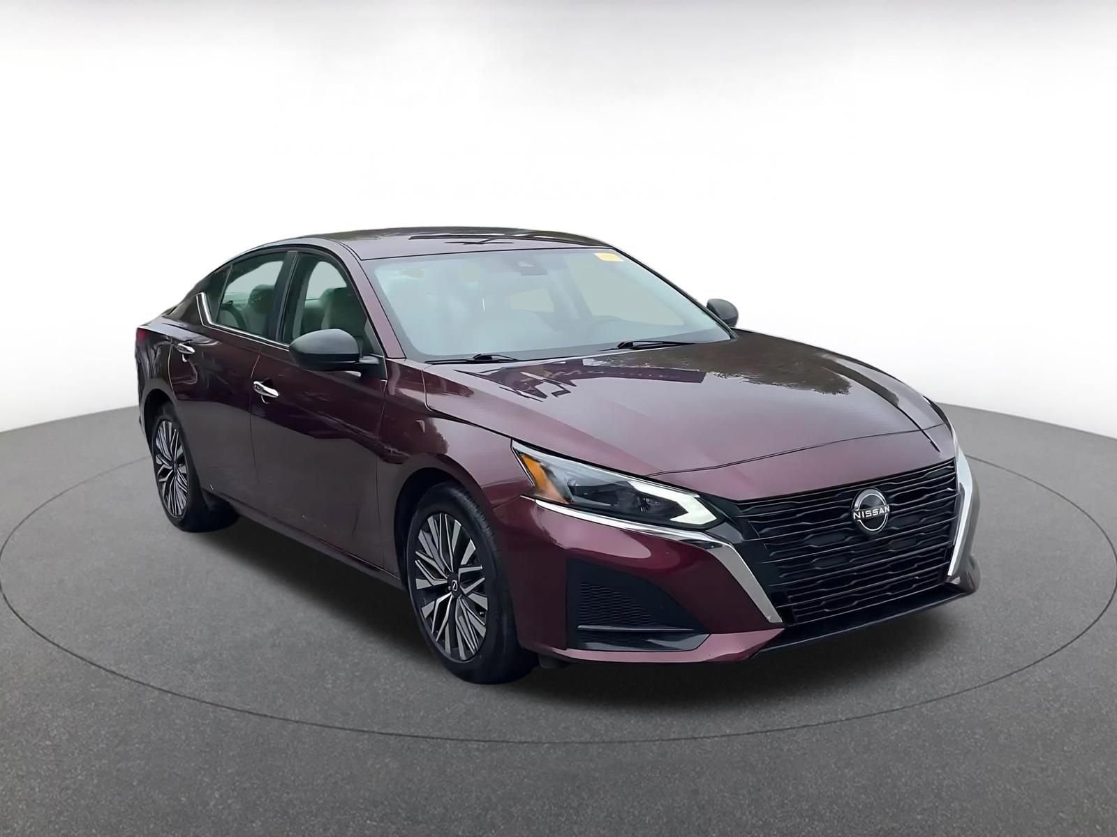 Thumbnail: 2025 Nissan Altima - 2