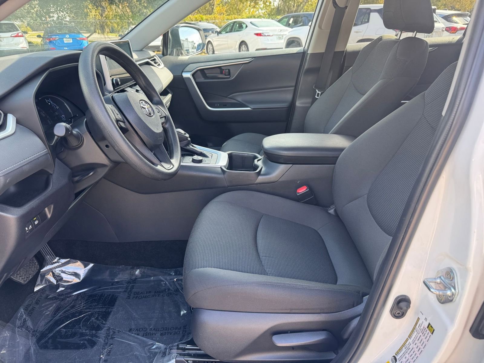 Thumbnail: 2025 Toyota RAV4 - 25