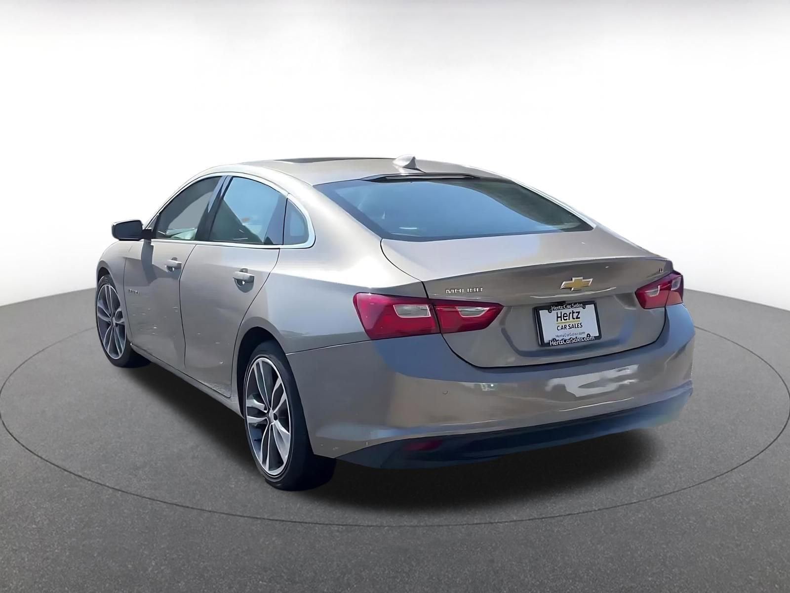 Thumbnail: 2023 Chevrolet Malibu - 10