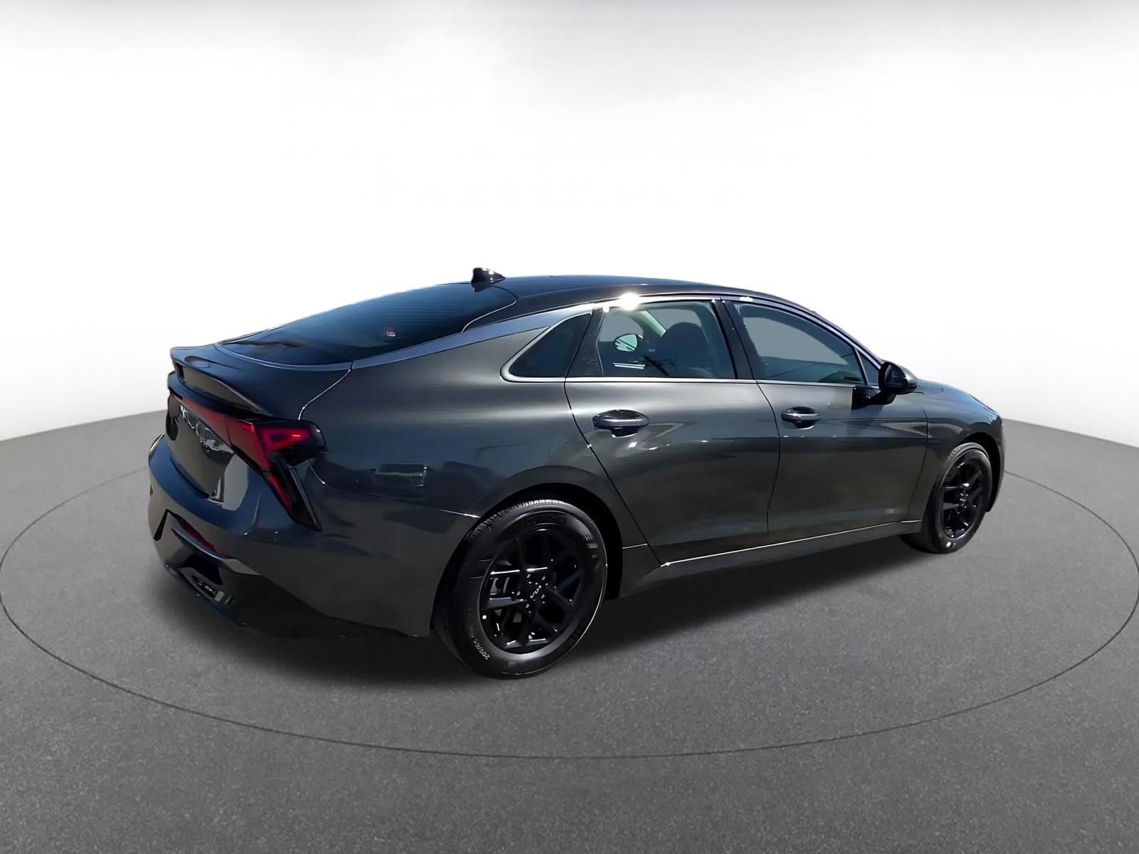 Thumbnail: 2025 Kia K5 - 15