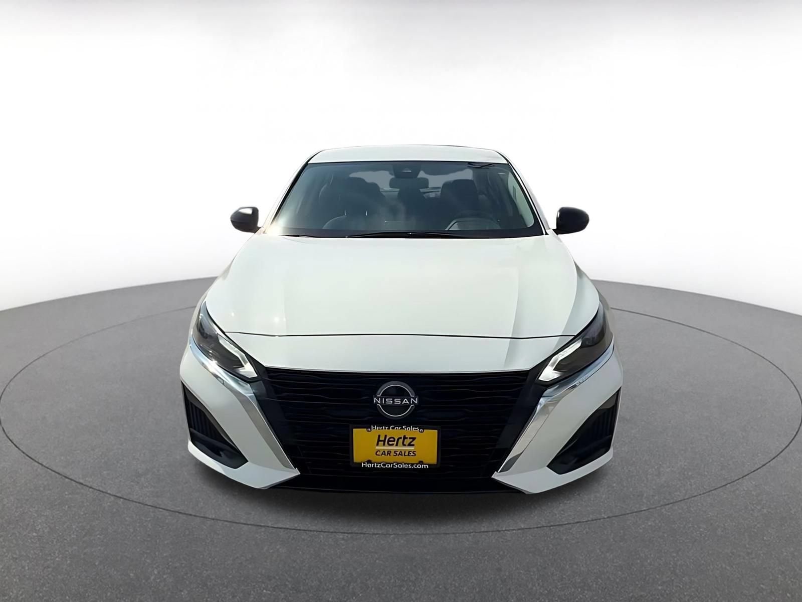 Thumbnail: 2025 Nissan Altima - 4
