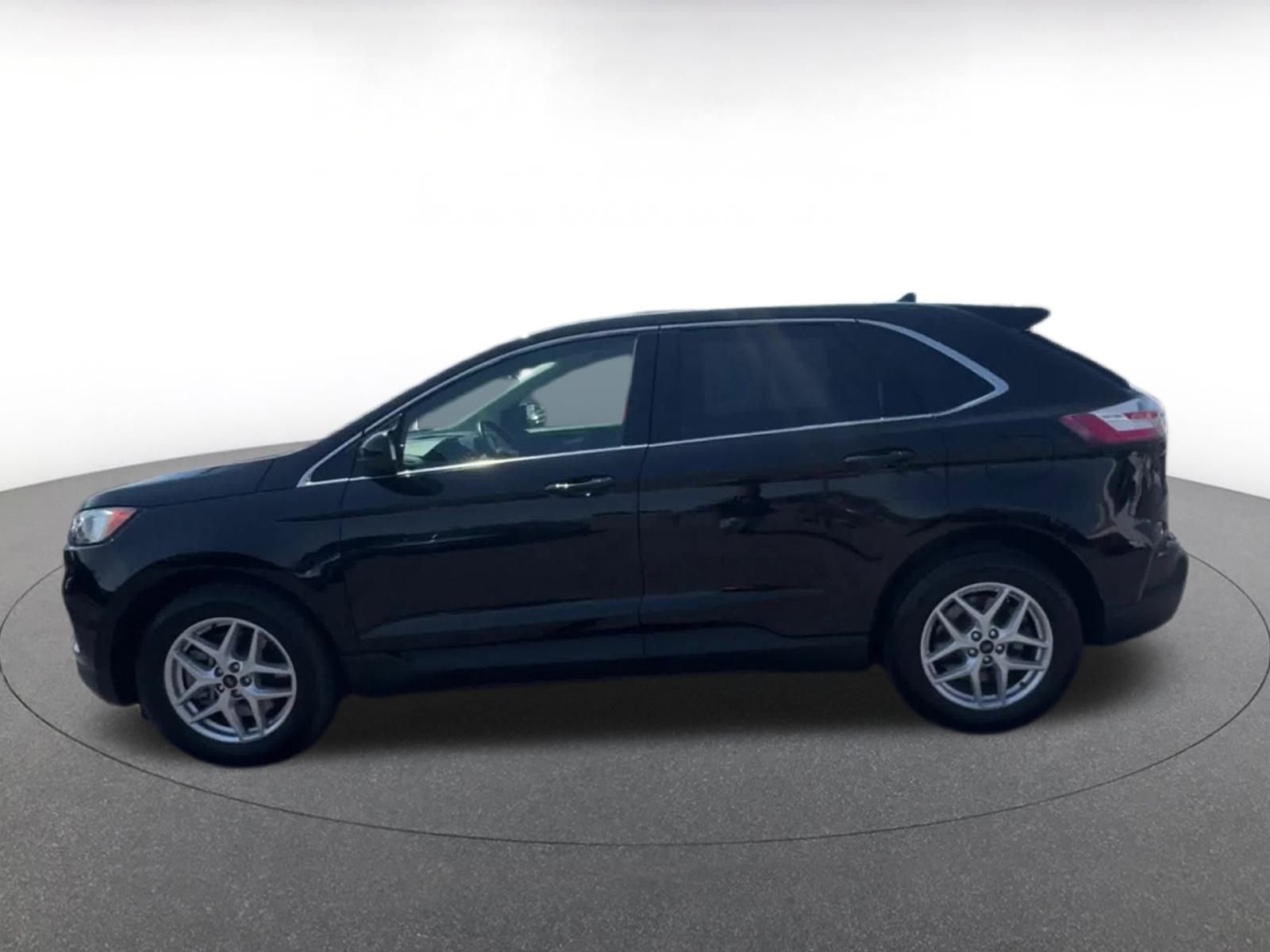 Thumbnail: 2024 Ford Edge - 9