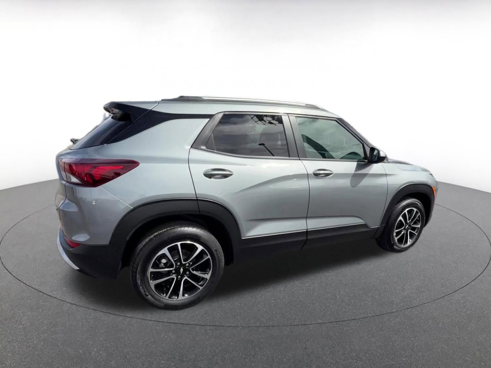 Thumbnail: 2025 Chevrolet TrailBlazer - 14
