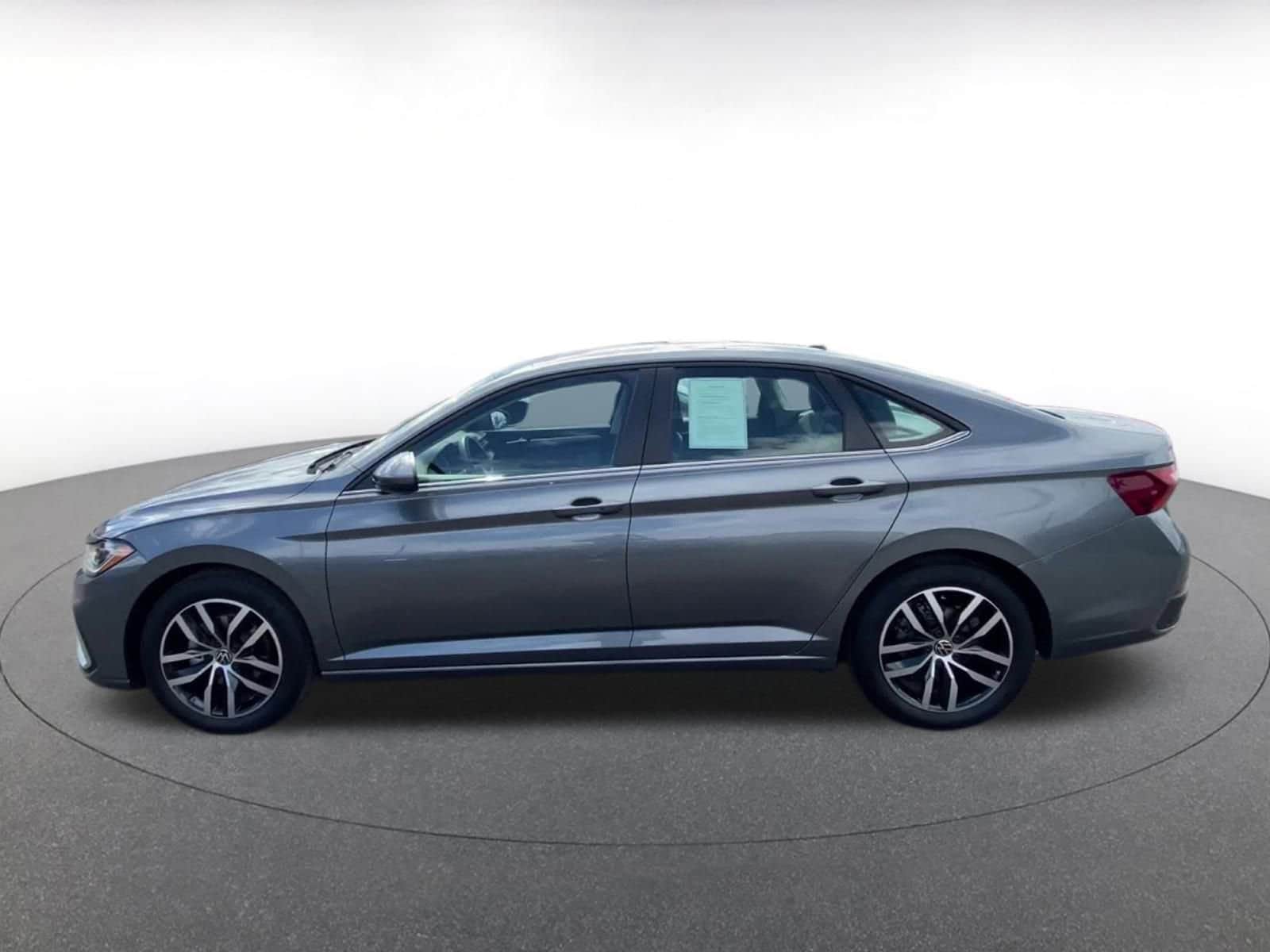 Thumbnail: 2025 Volkswagen Jetta - 9