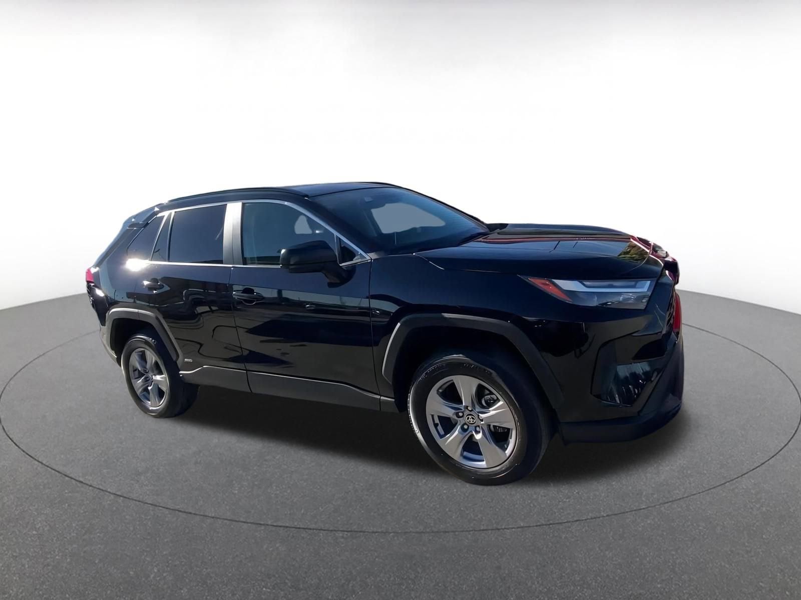 Thumbnail: 2025 Toyota RAV4 - 2