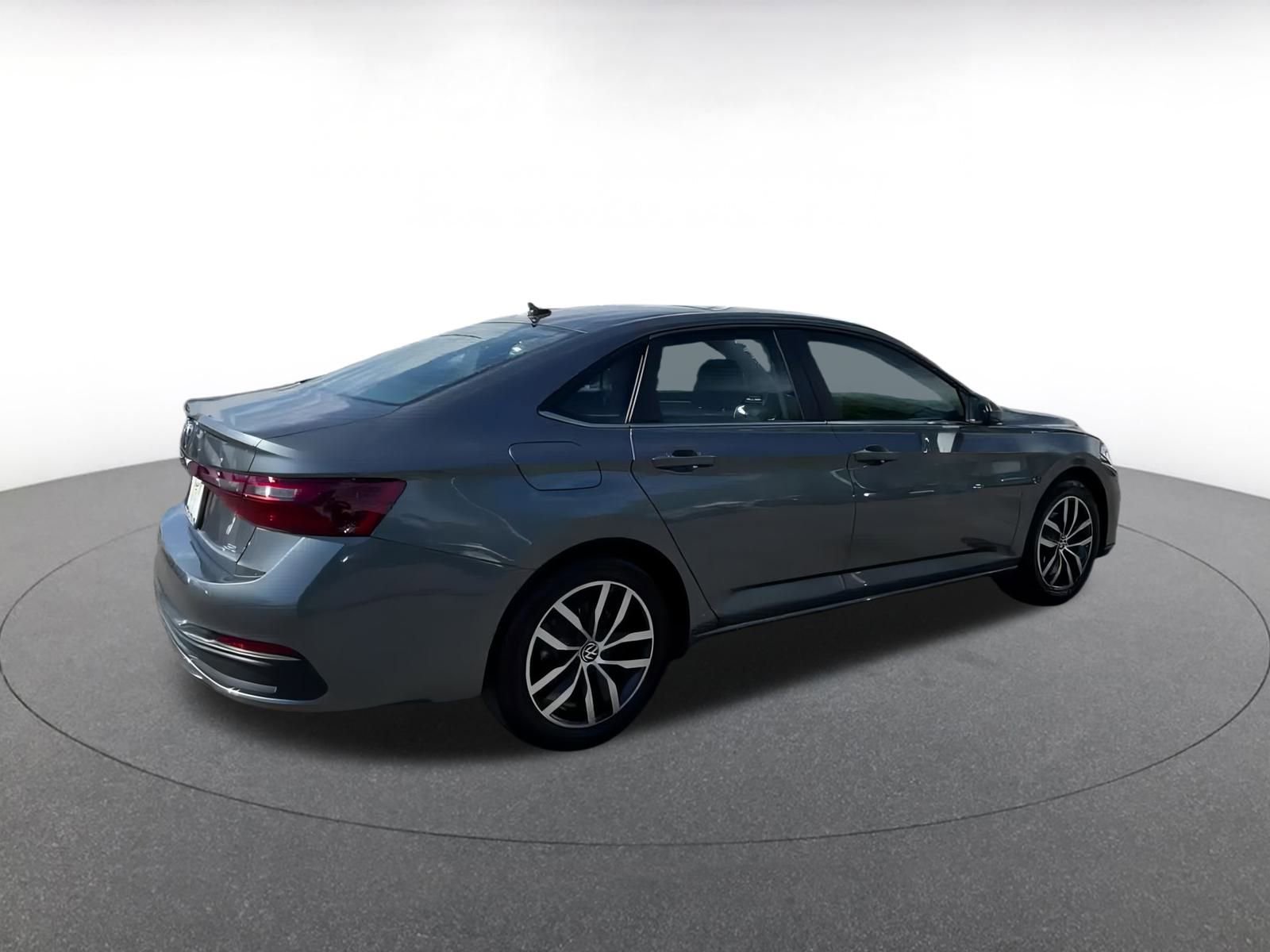 Thumbnail: 2025 Volkswagen Jetta - 15