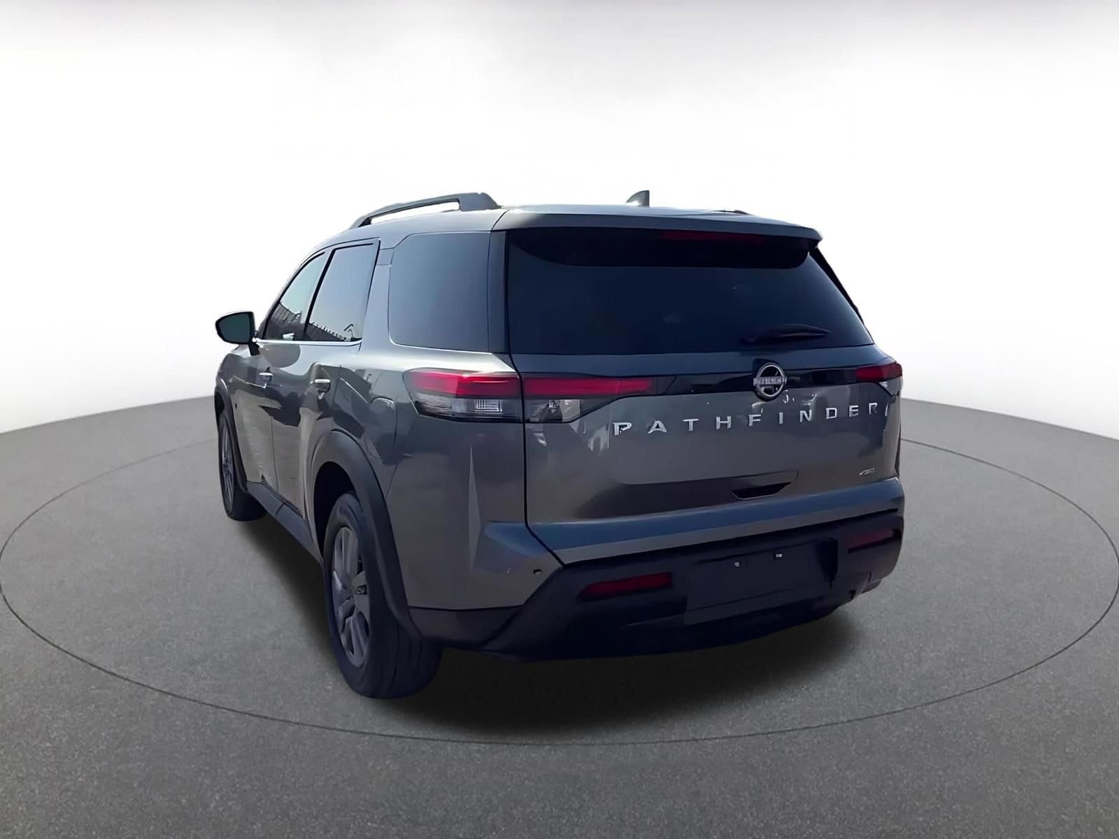 Thumbnail: 2025 Nissan Pathfinder - 11