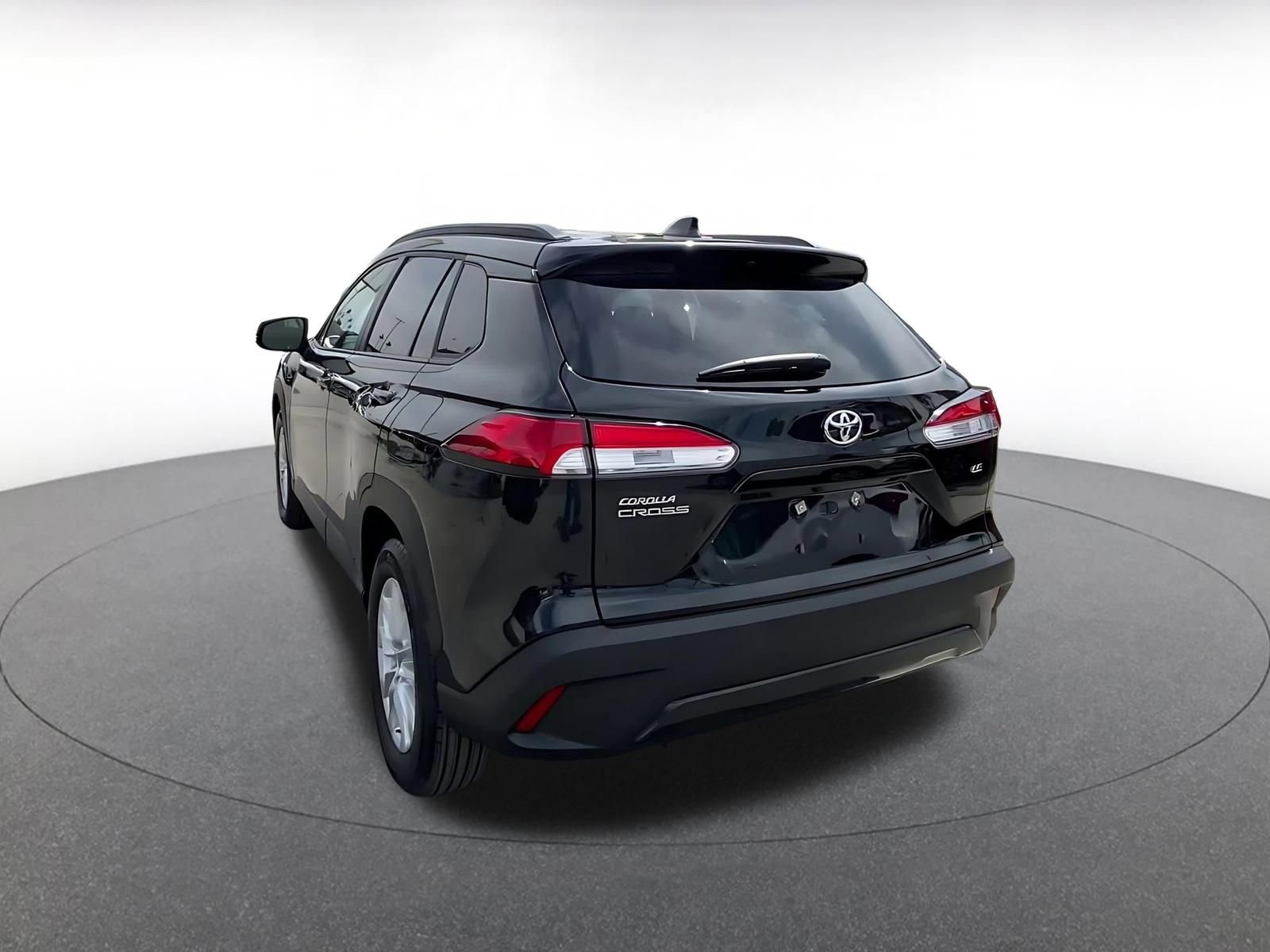 Thumbnail: 2025 Toyota Corolla Cross - 11