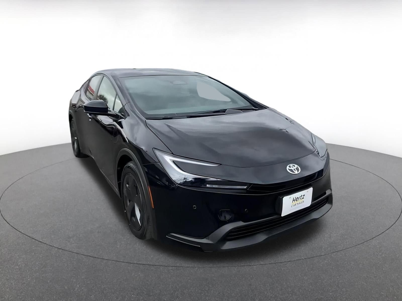 Thumbnail: 2025 Toyota Prius - 3