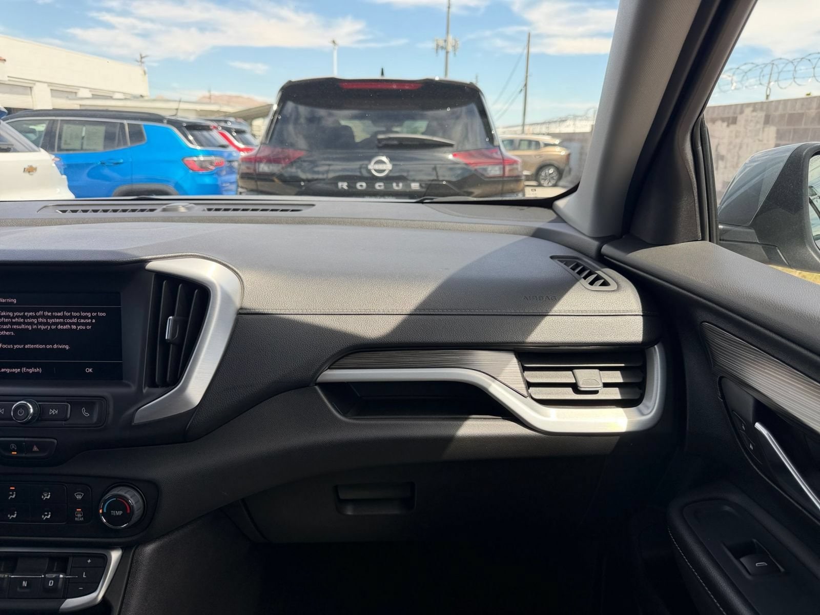 Thumbnail: 2024 GMC Terrain - 32