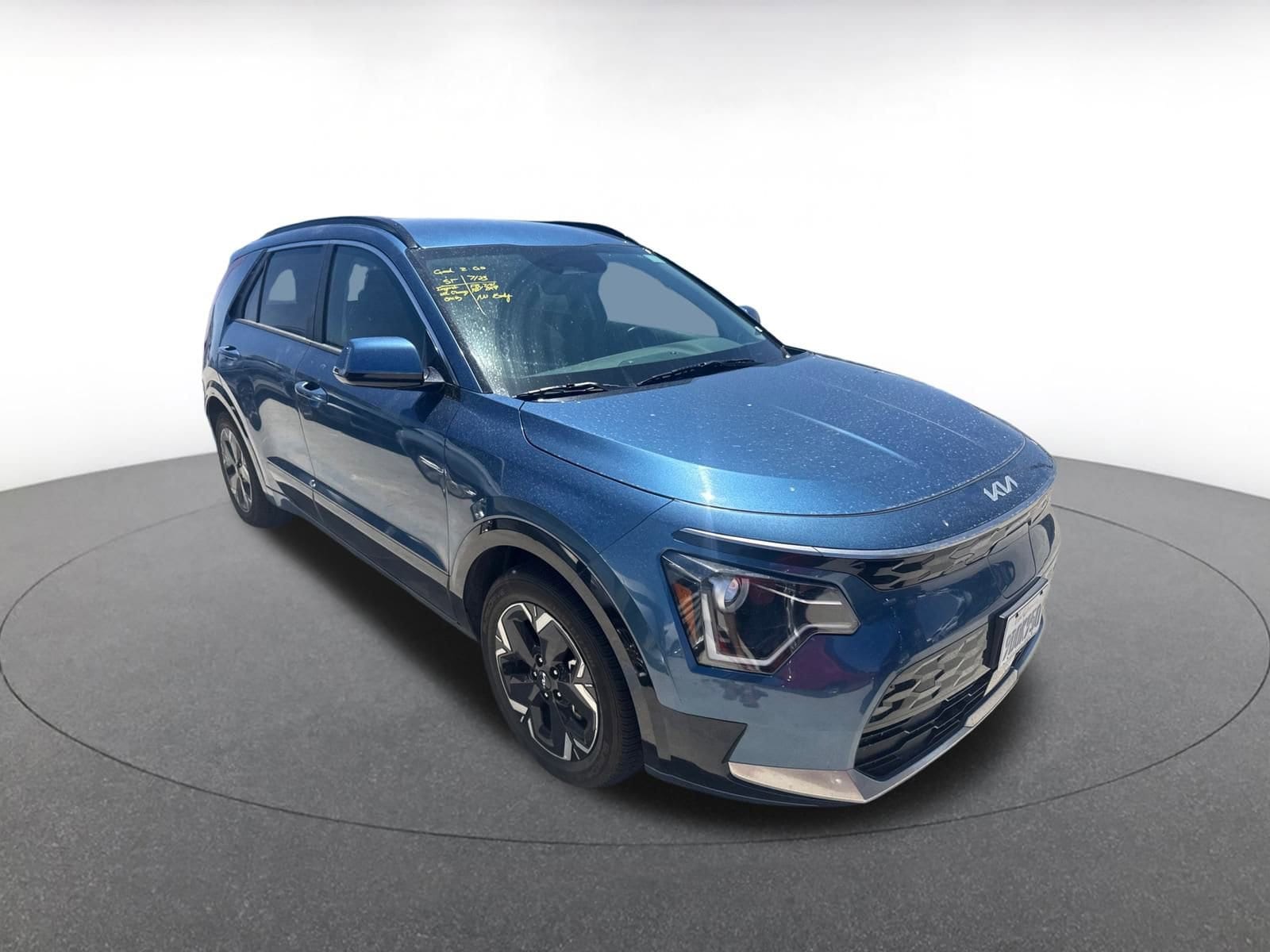 Thumbnail: 2023 Kia Niro - 1