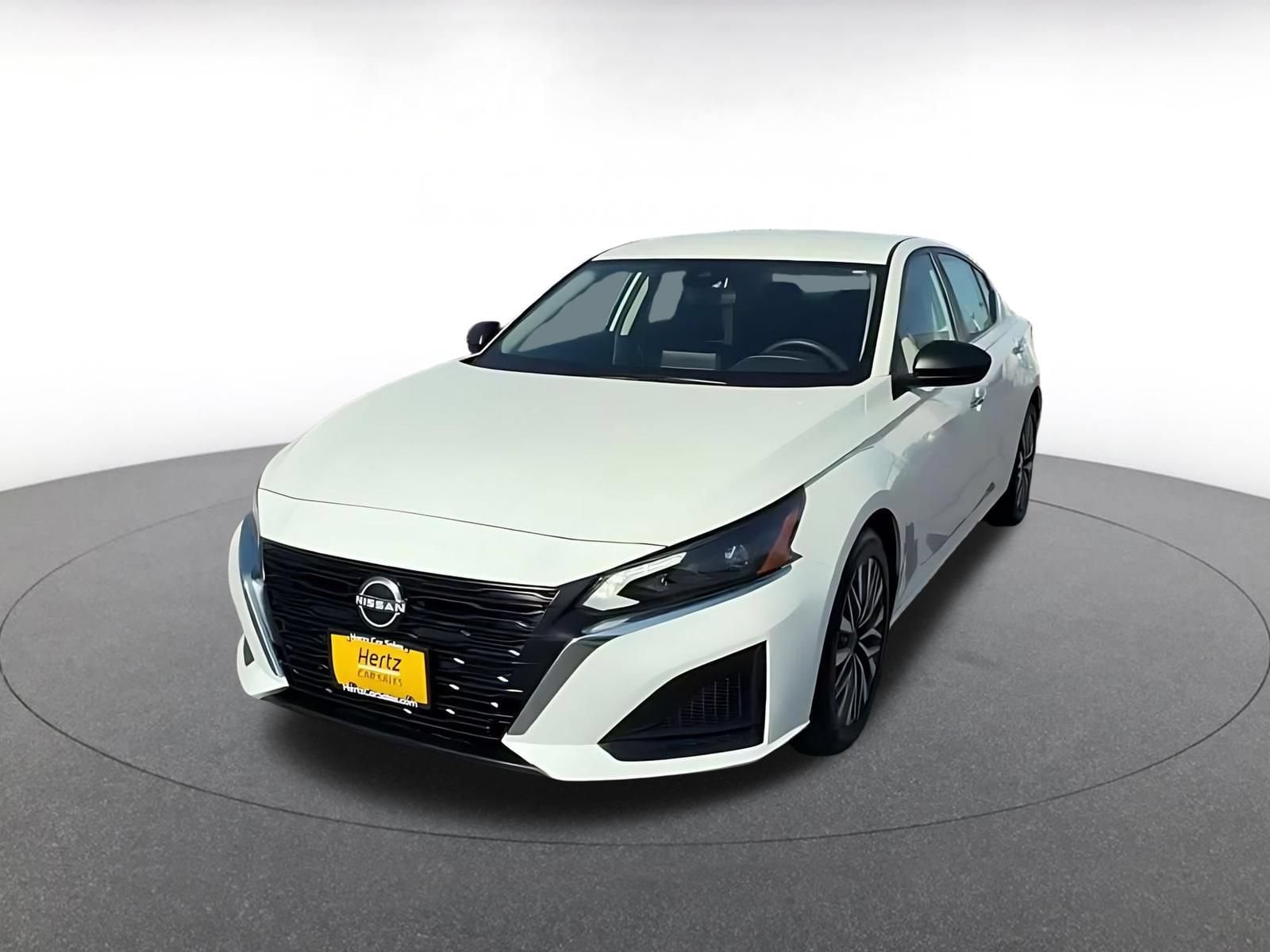 Thumbnail: 2025 Nissan Altima - 8