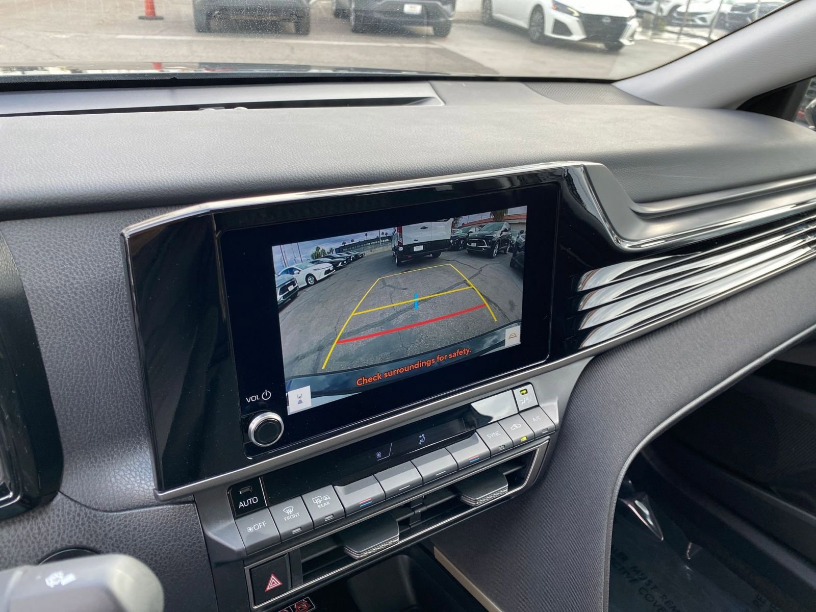 Thumbnail: 2025 Toyota Camry - 17