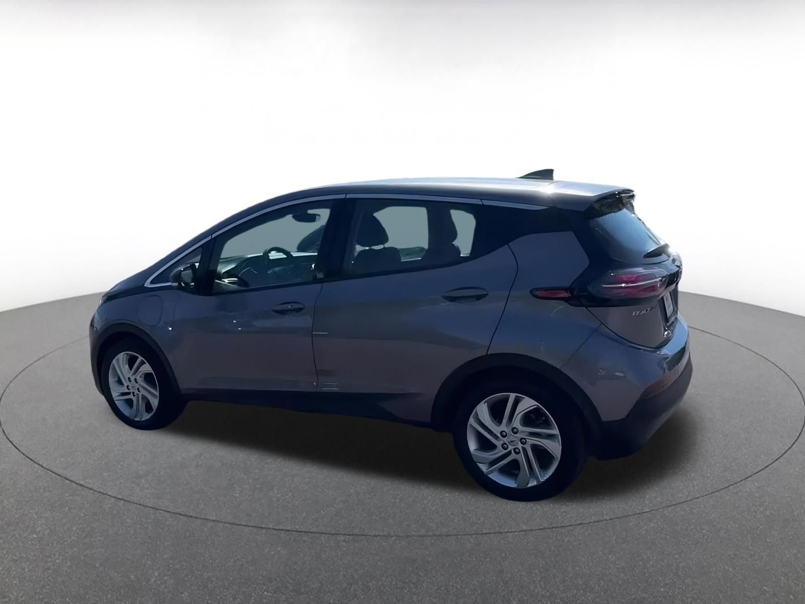 Thumbnail: 2023 Chevrolet Bolt EV - 10