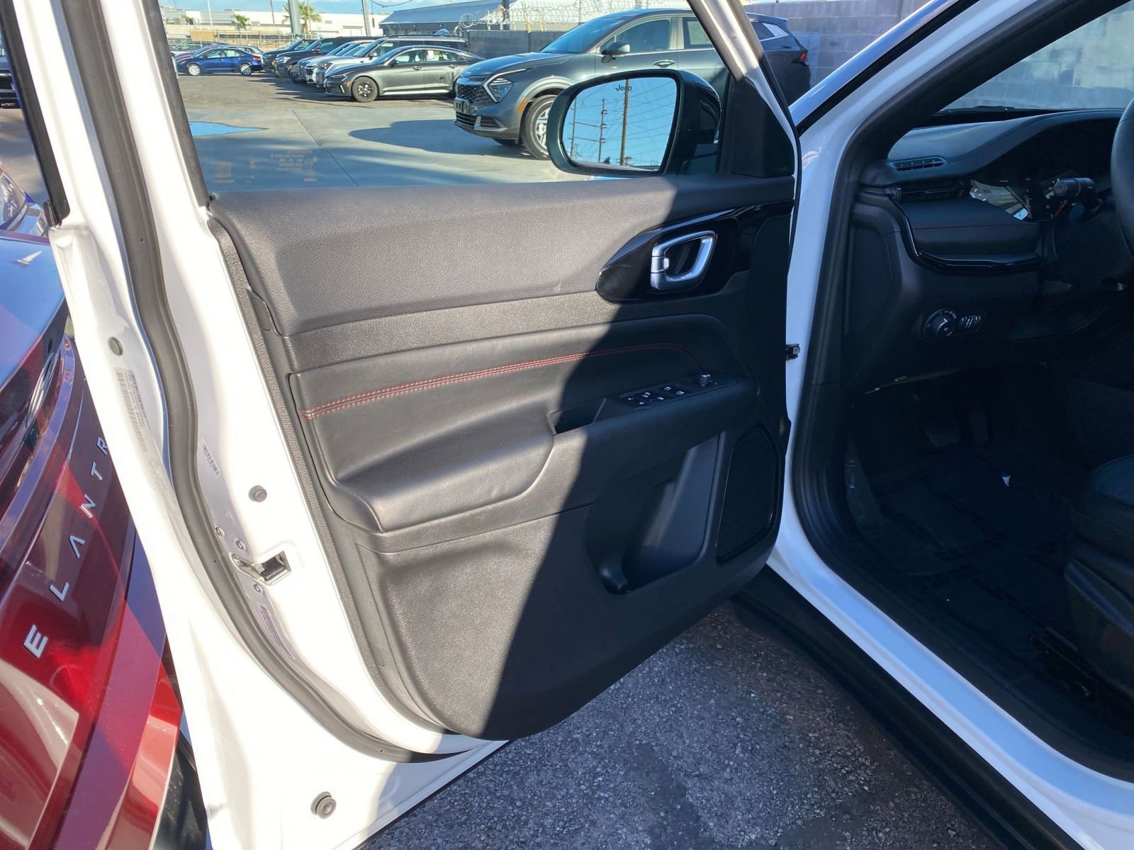 Thumbnail: 2025 Jeep Compass - 18